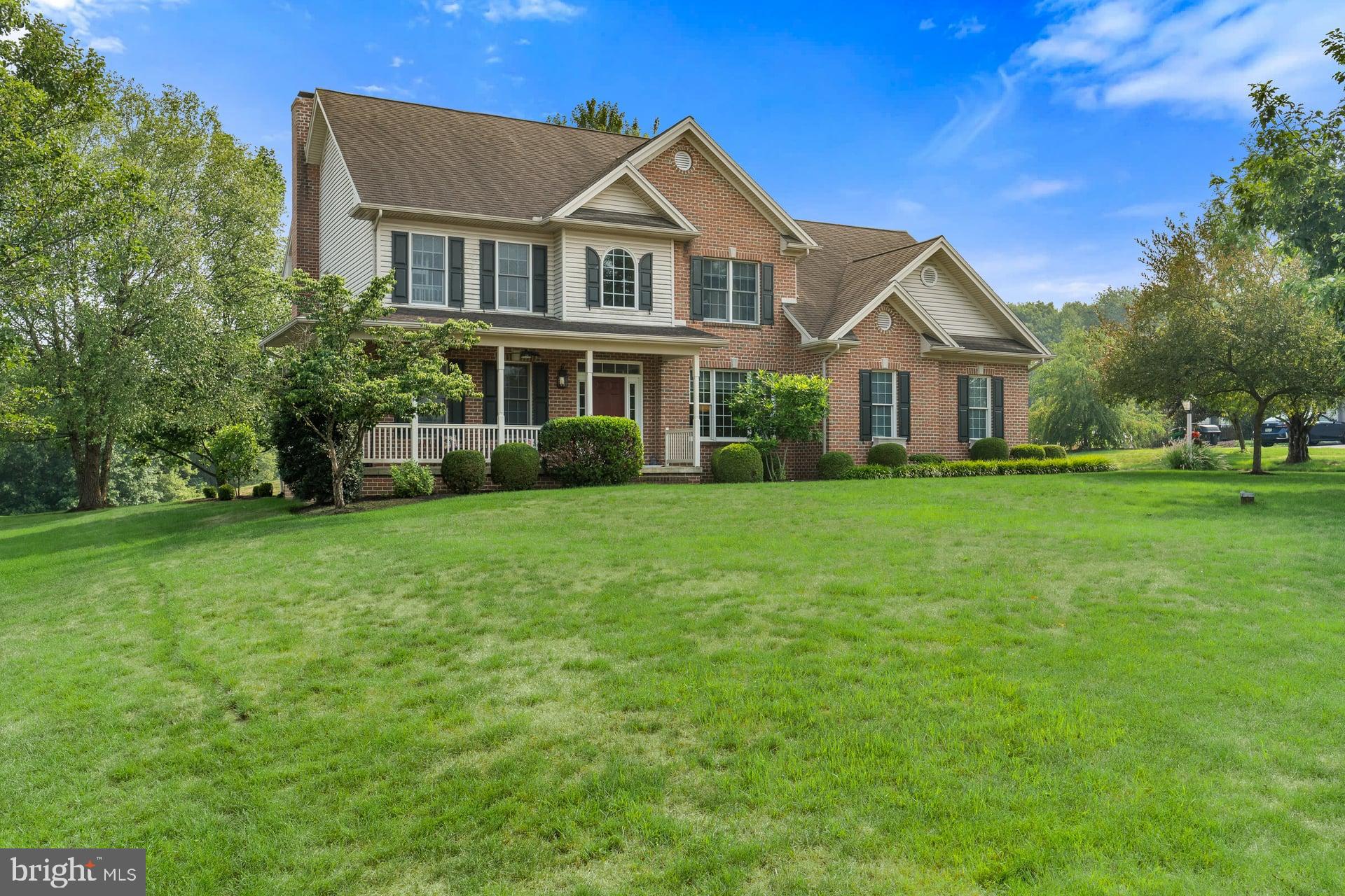 111 CRABAPPLE COURT