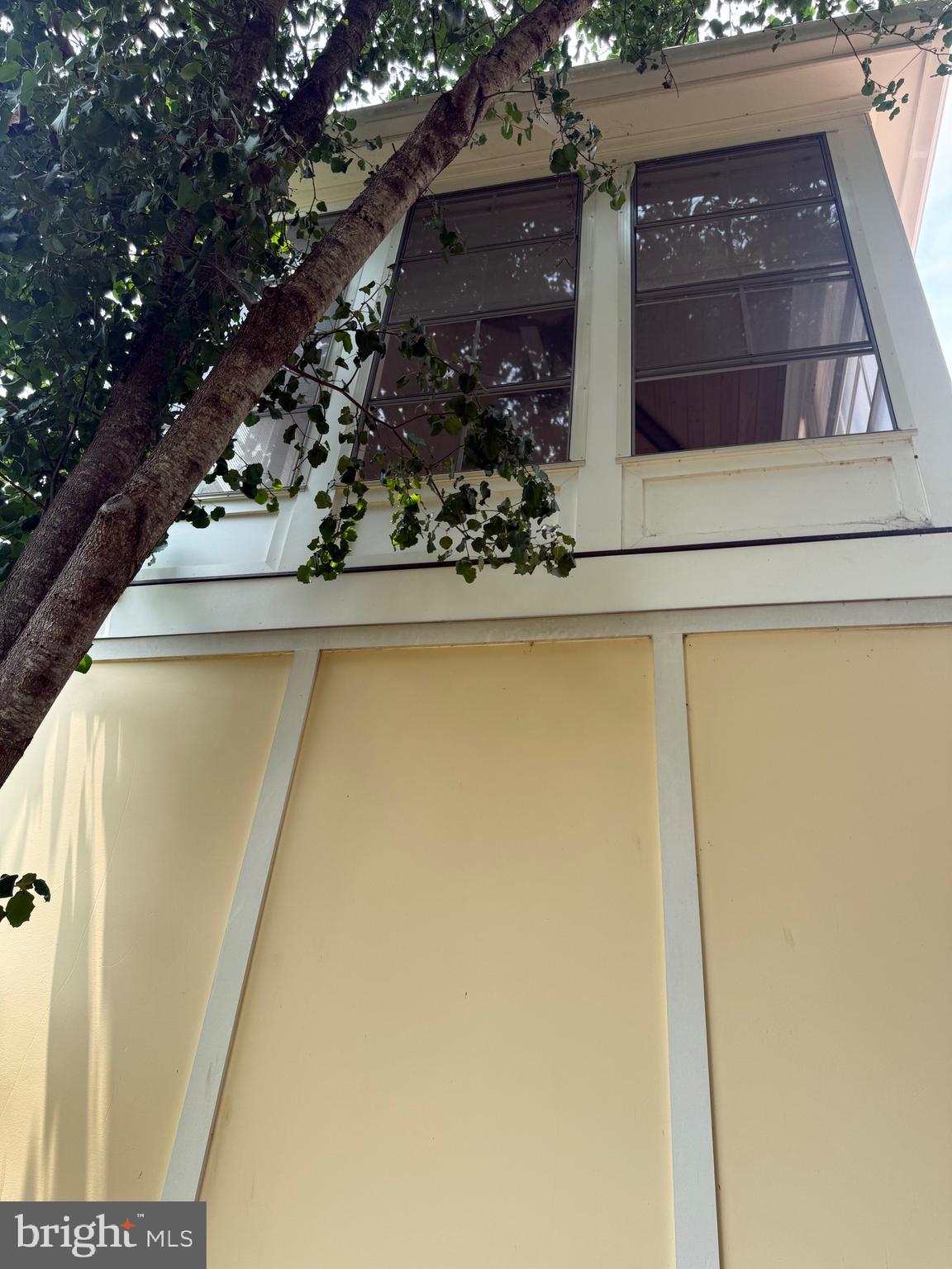 121 KING EDWARD COURT