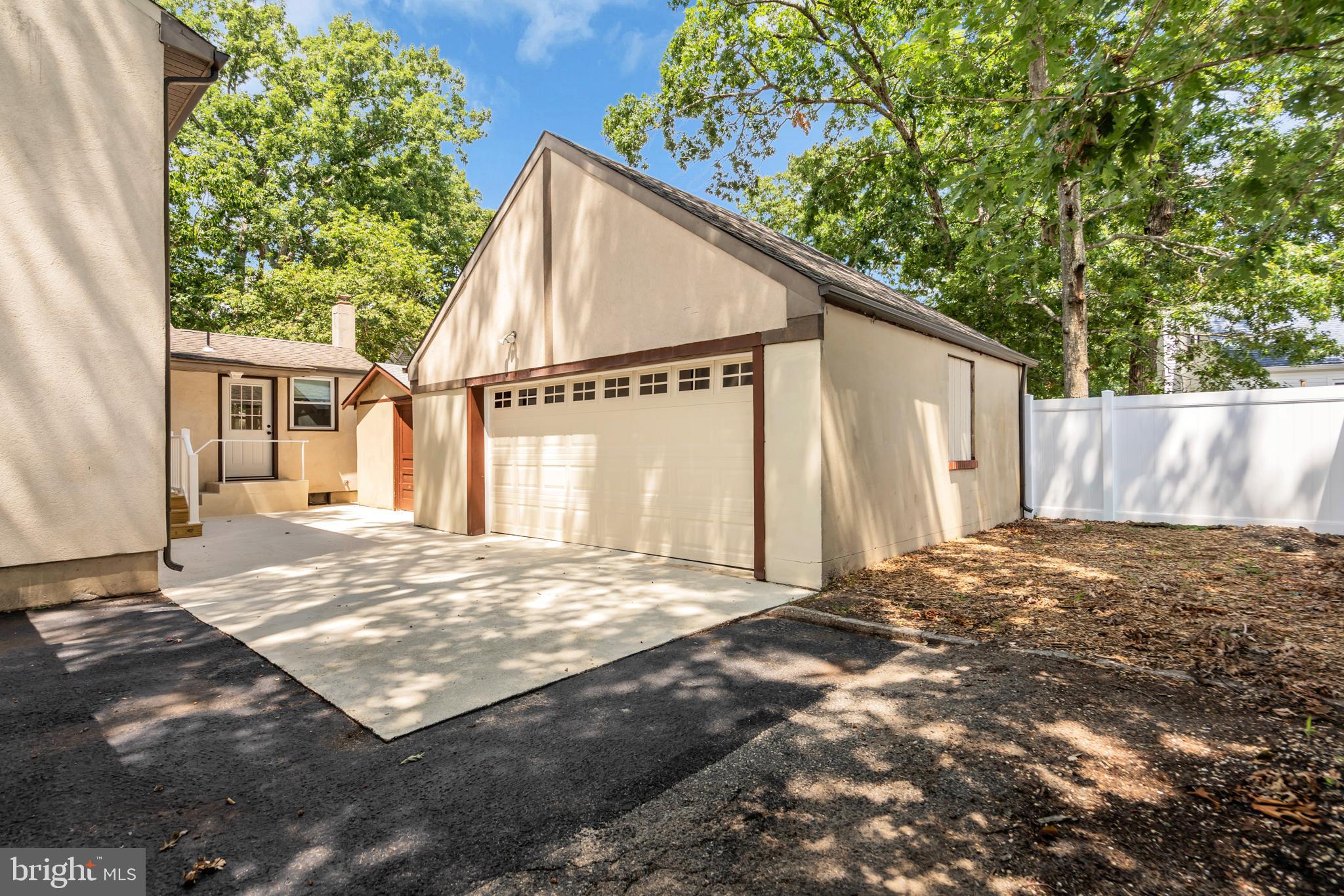 250 STATION DRIVE