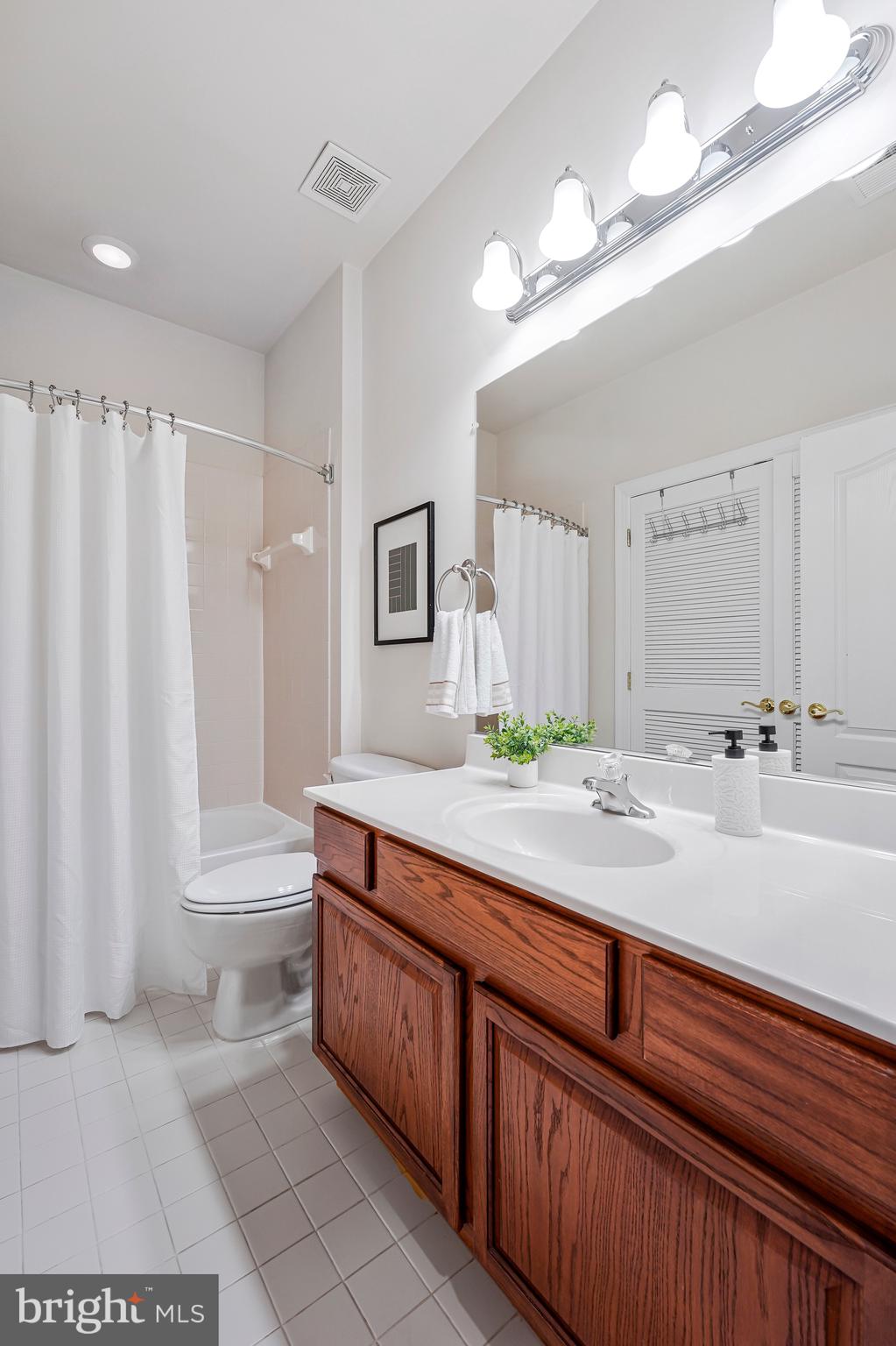 NEW BRISTOW VILLAGE - Residential