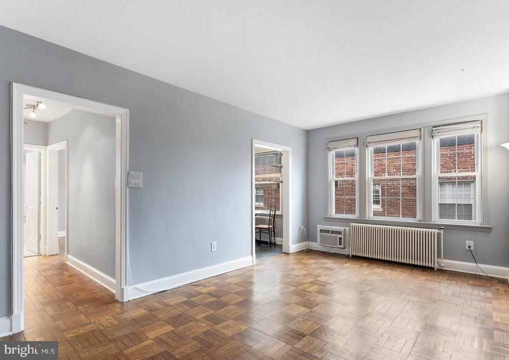 4491 MACARTHUR BOULEVARD NW 304