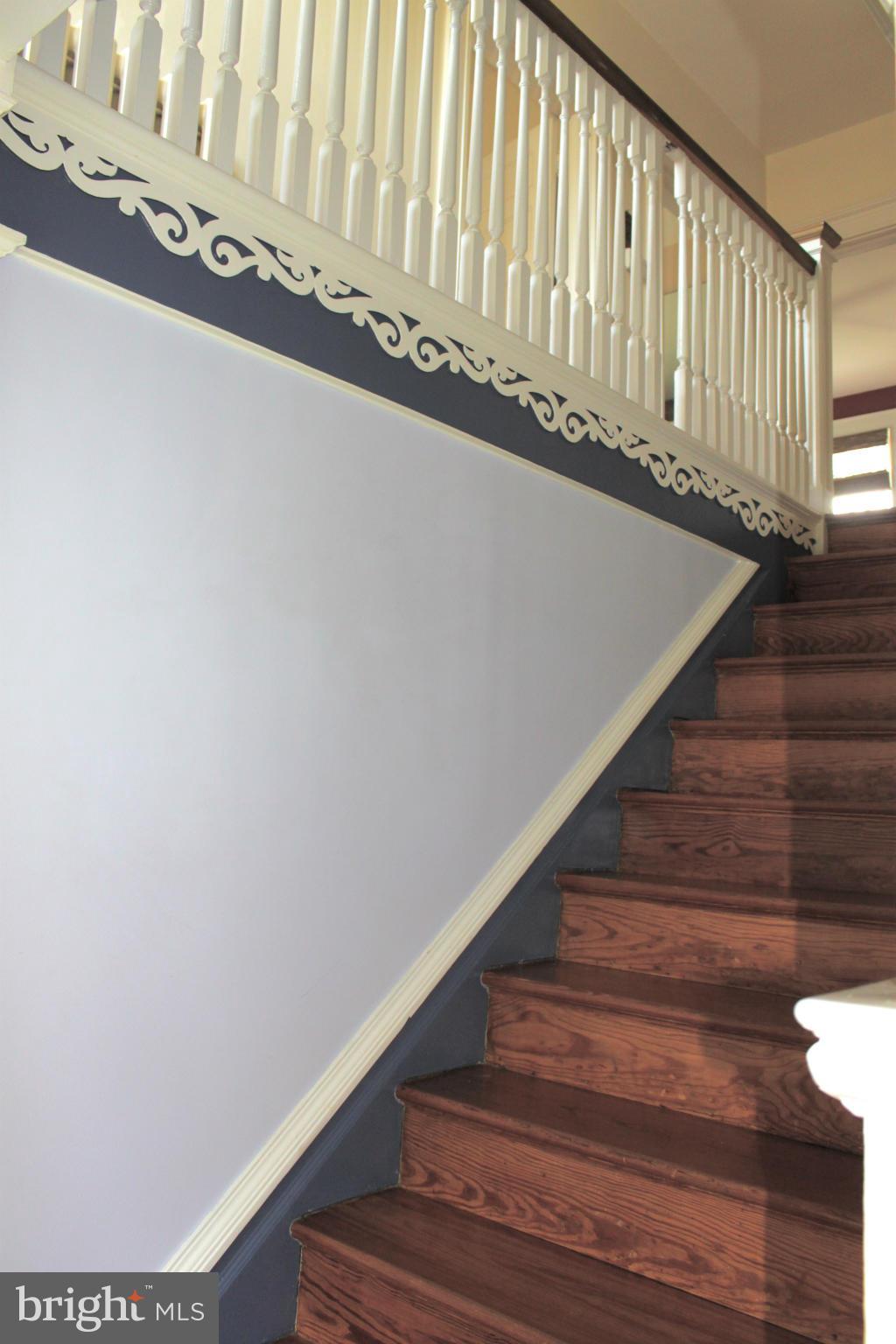 ROLAND PARK - Residential