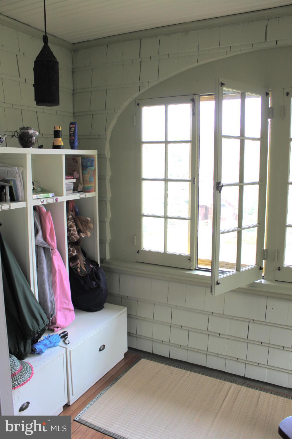 ROLAND PARK - Residential