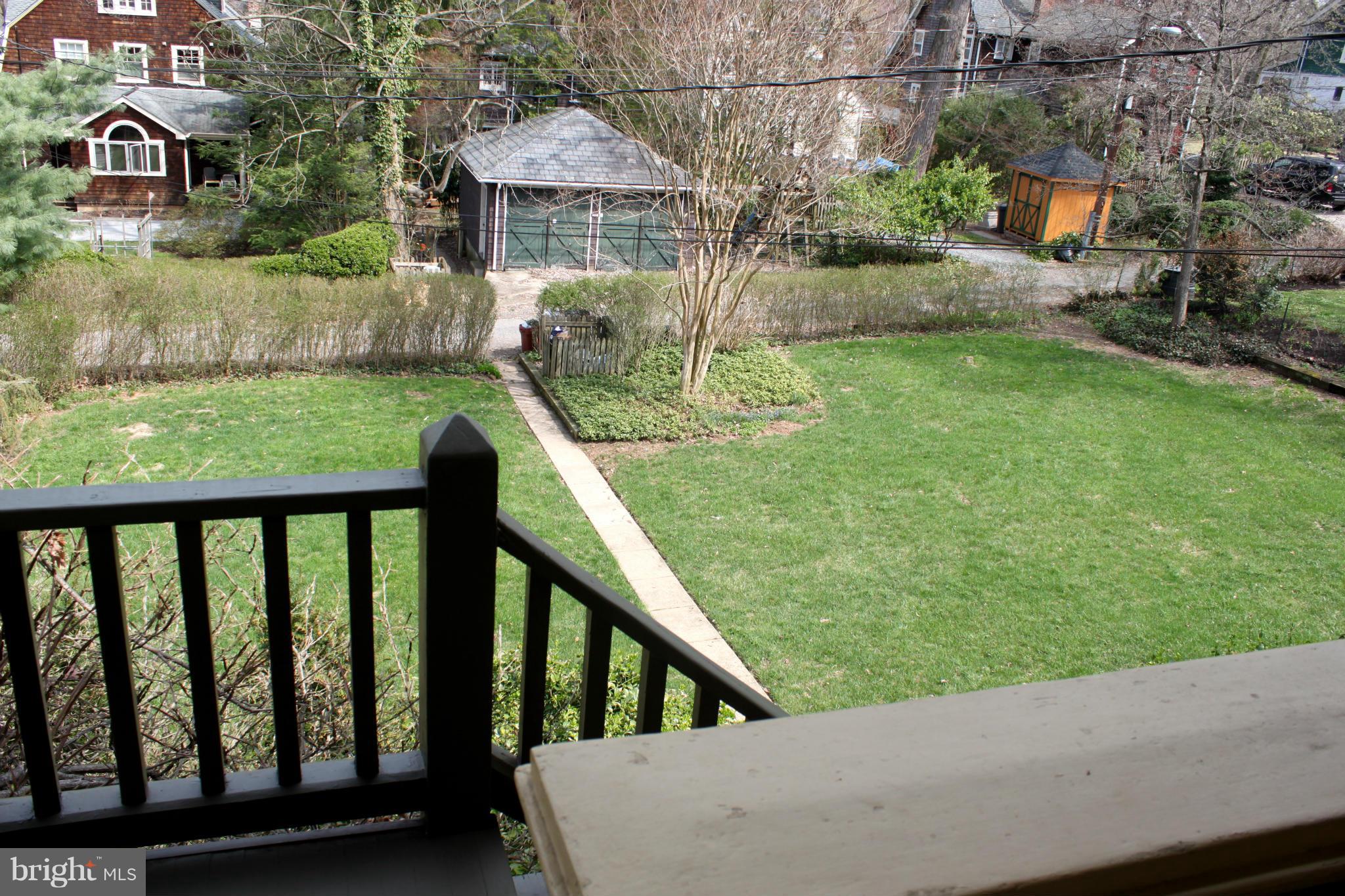 ROLAND PARK - Residential