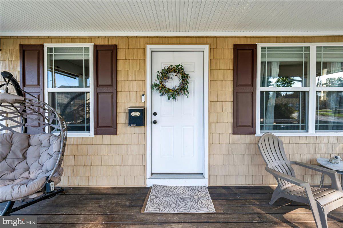 4 E KEYSTONE AVENUE
