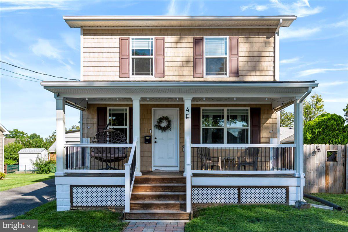 4 E KEYSTONE AVENUE
