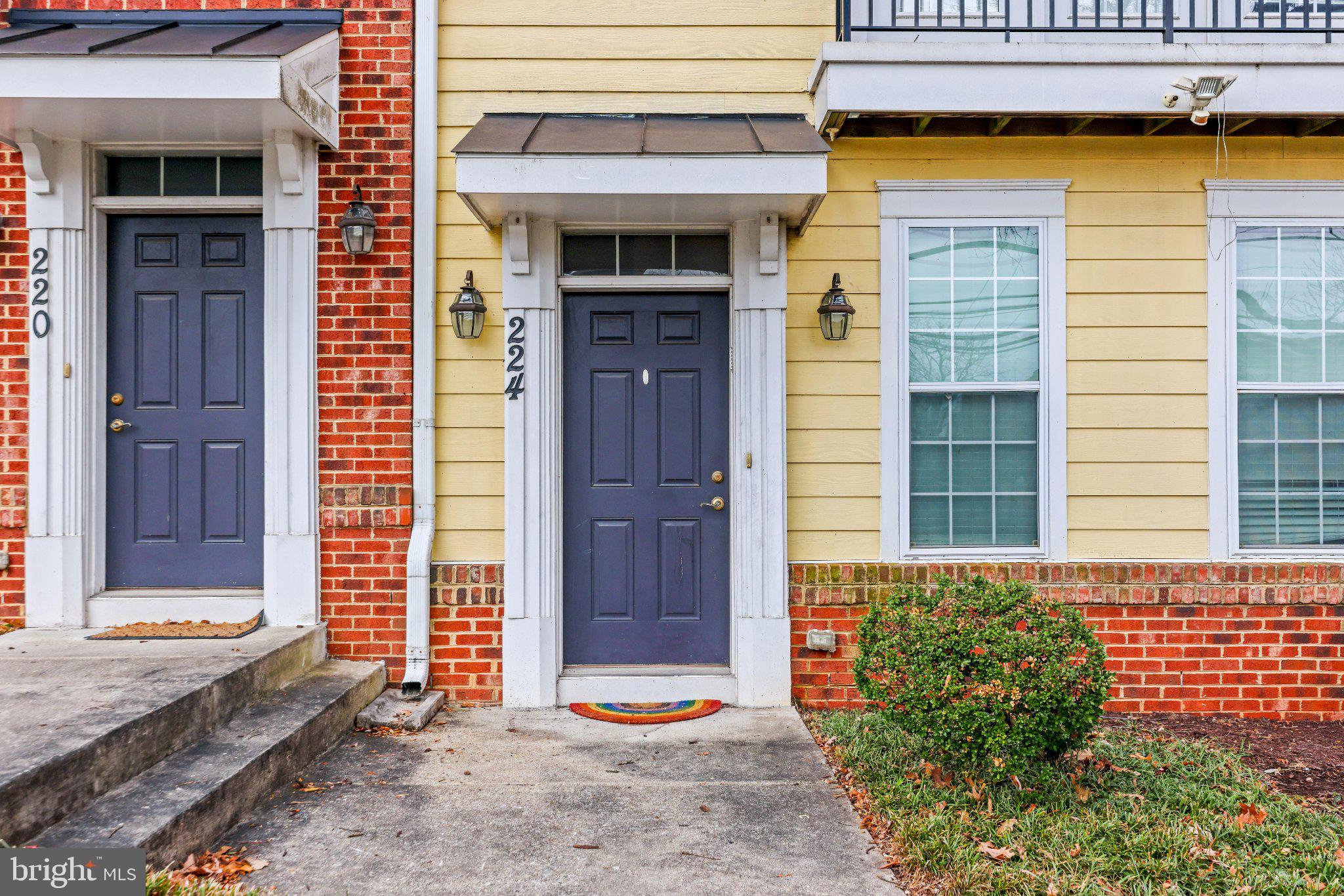 224 N SUMMIT AVENUE 28-224
