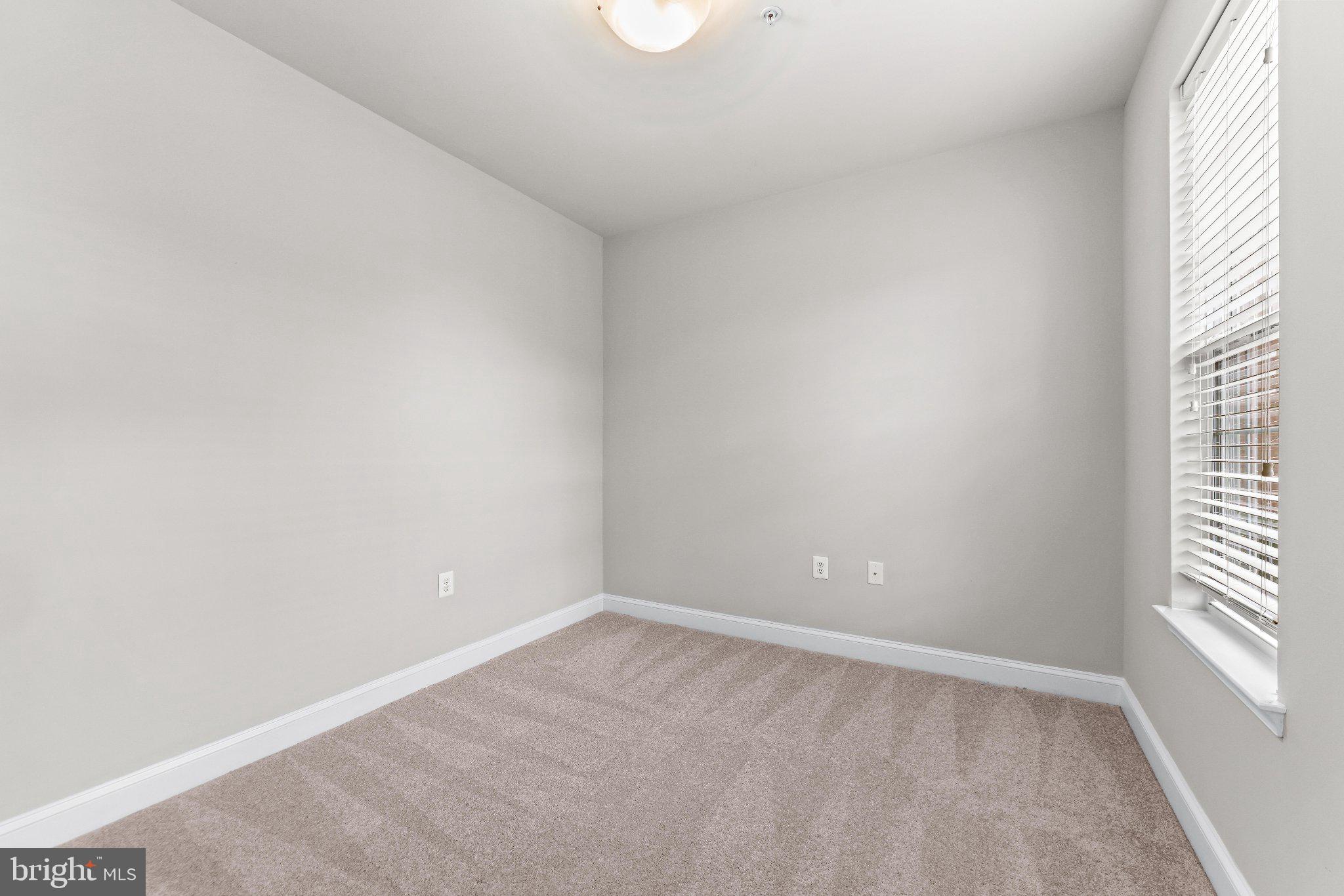 224 N SUMMIT AVENUE 28-224