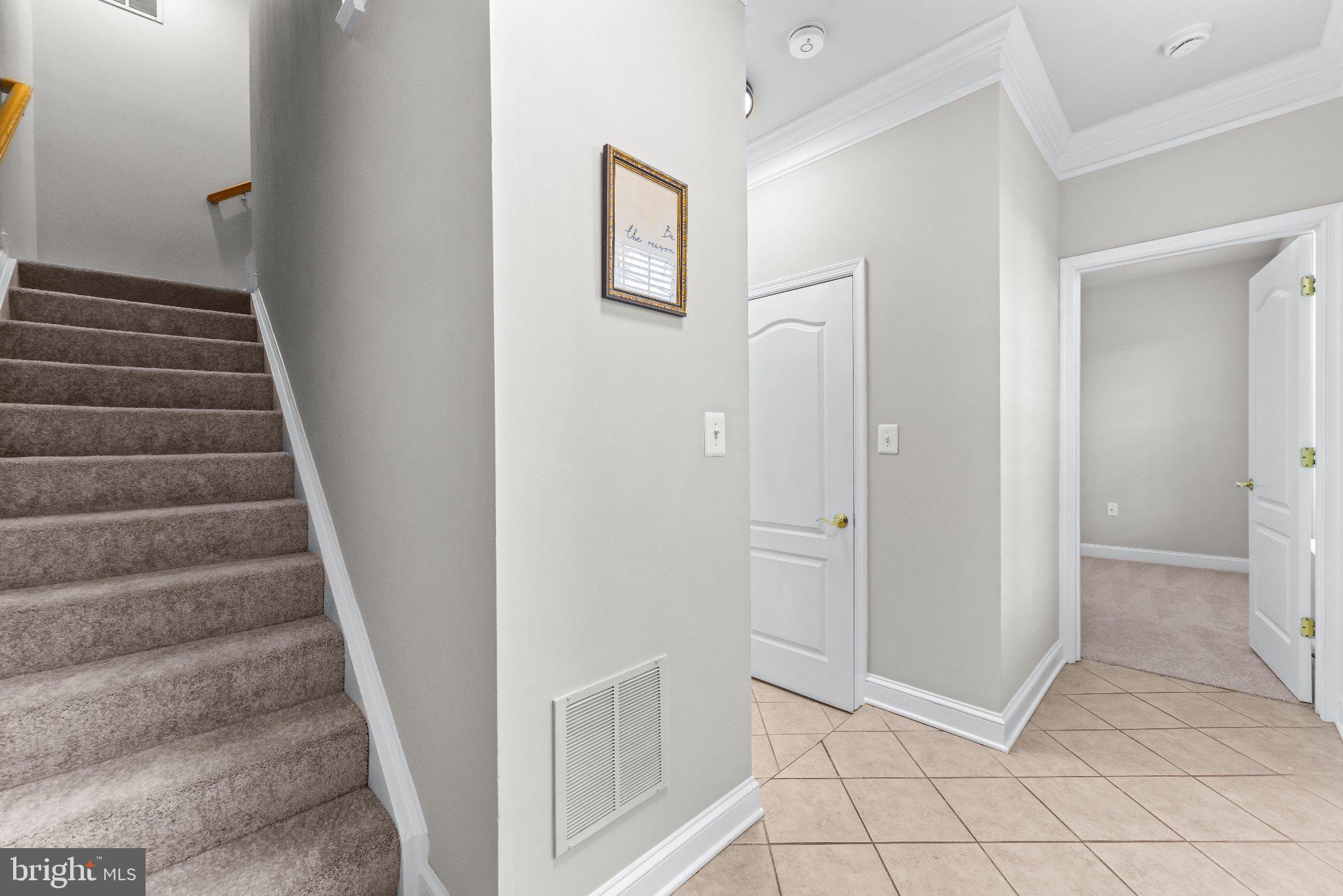 224 N SUMMIT AVENUE 28-224