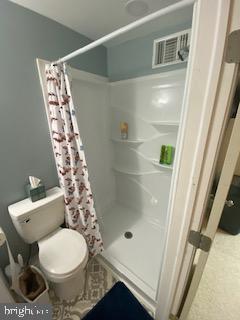 THE HAMPTONS - Residential Lease