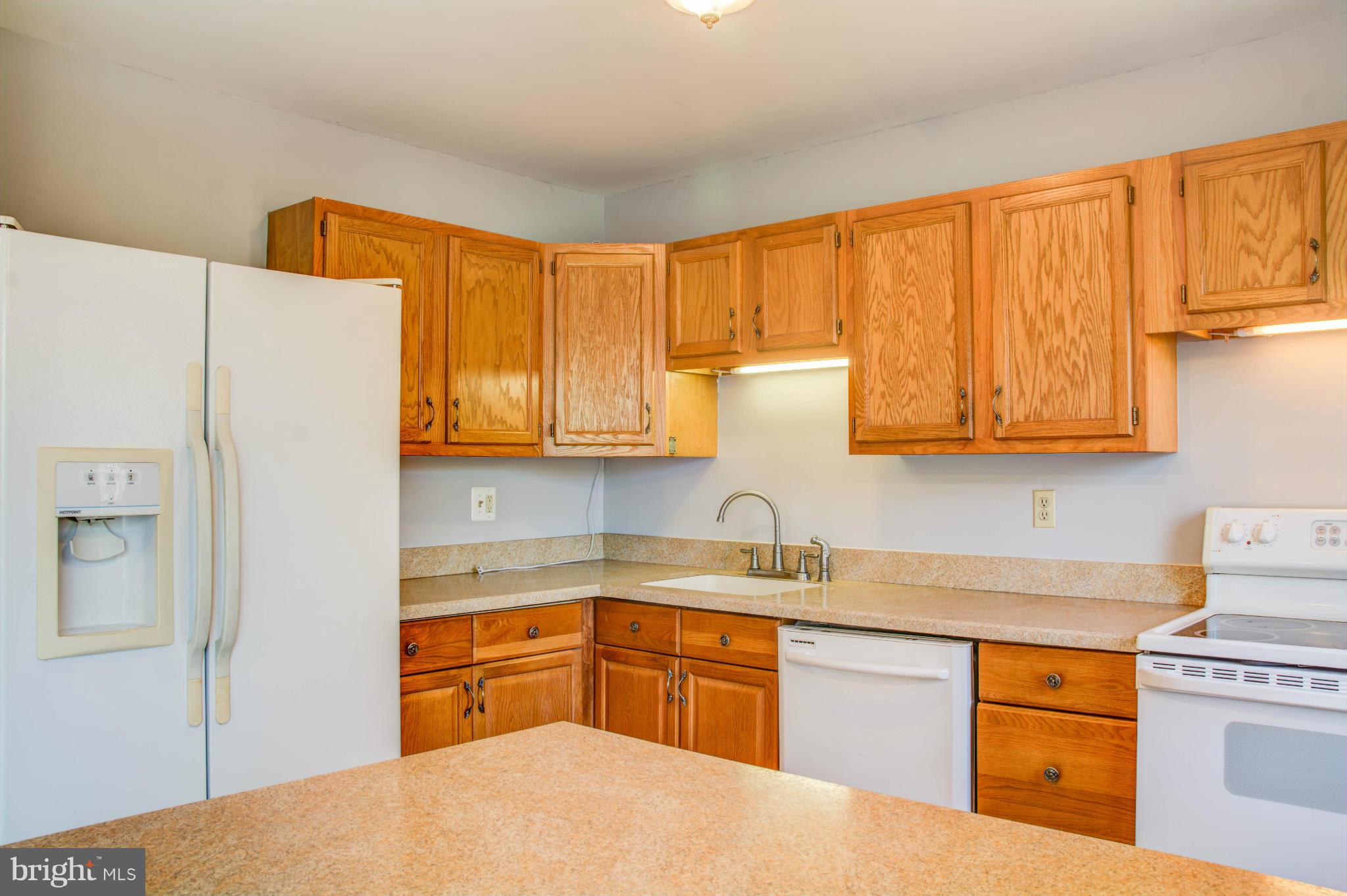 ELIZABETHS LANDING - Residential