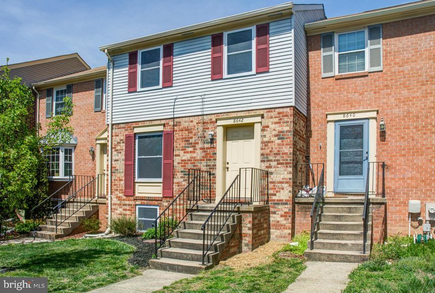 Great Home In Elizabeths Landing- Updated Kitchen With Breakfast Bar. Fresh Paint. Beautiful Laminate Floors Throughout. Full Bath In Basement.  All New Windows. Large 2 Year Young Deck With Steps Leading To Concrete Patio And Fenced Back Yard.  LL Walk Out To Patio, Can Also Be Used As A Master Suite With Full Bath And Large Walk In Closet.  HOA Covers Water & Sewer. Community Beach.