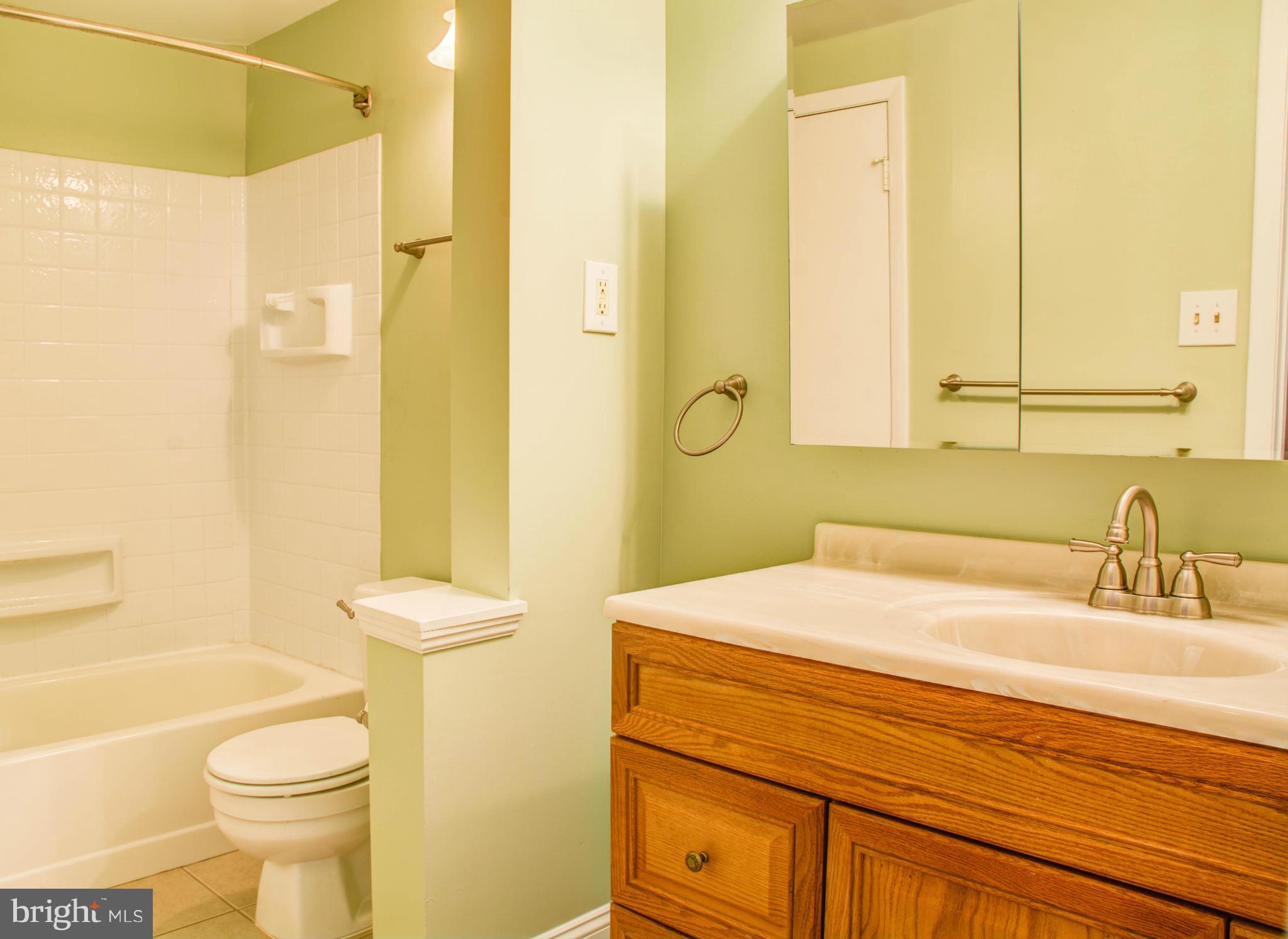 ELIZABETHS LANDING - Residential