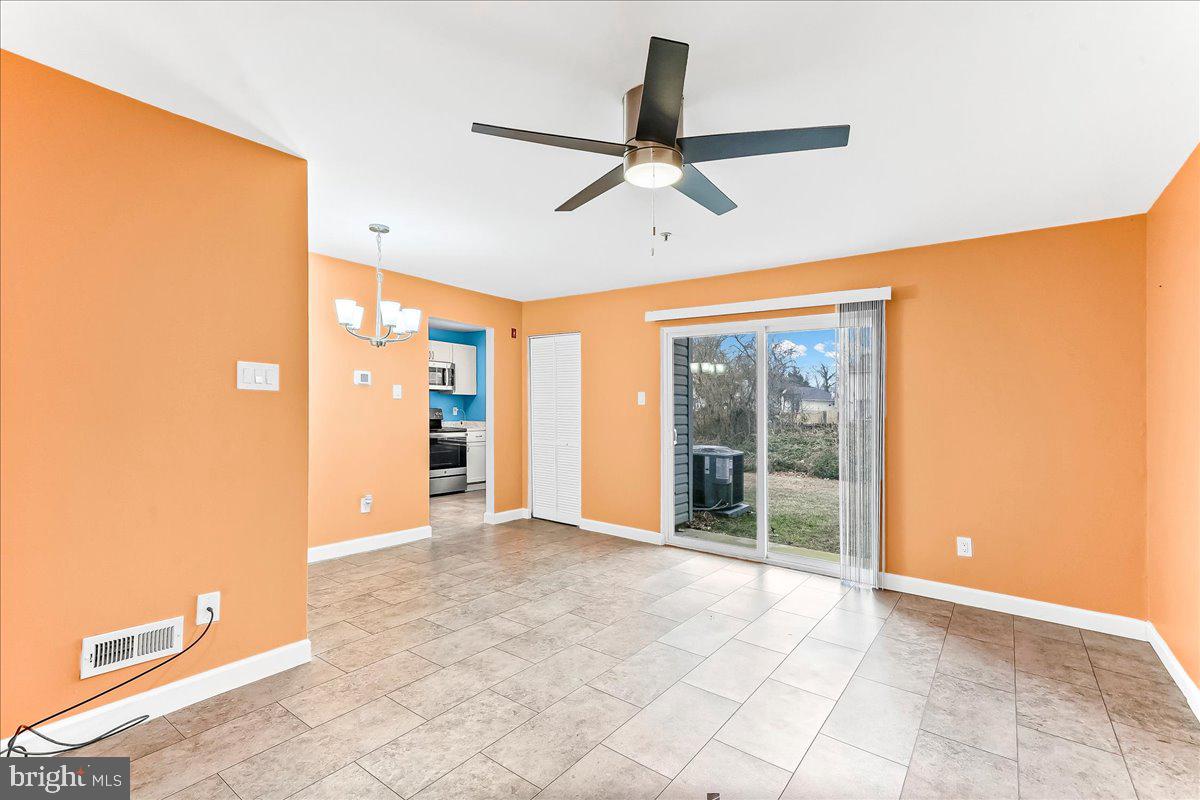 213 HIGHLAND BOULEVARD A 44