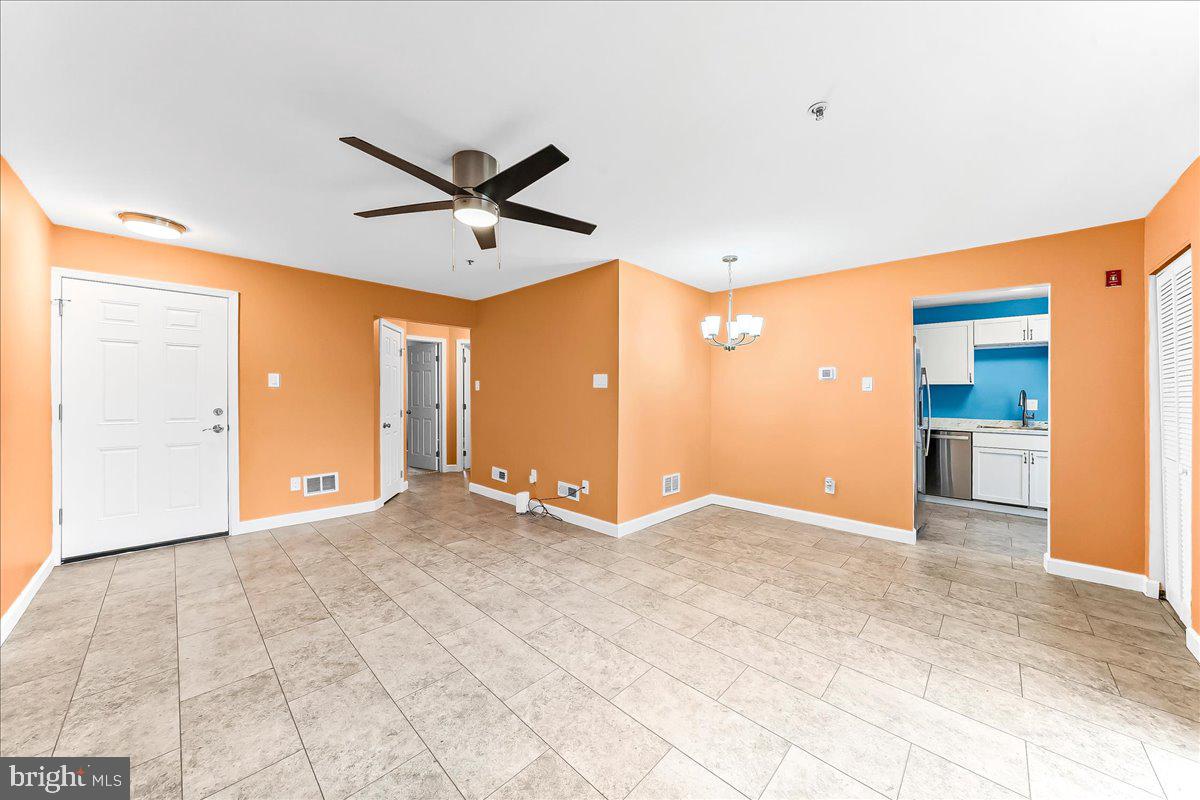 213 HIGHLAND BOULEVARD A 44