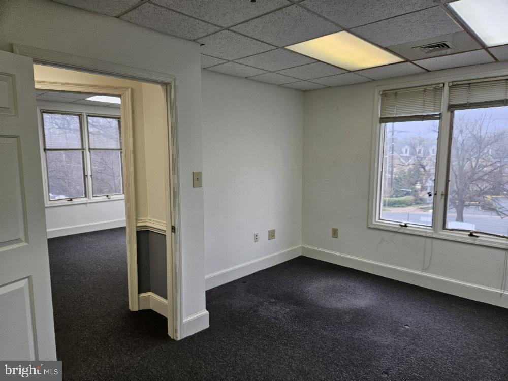 OLD LEE PLAZA - Commercial Lease