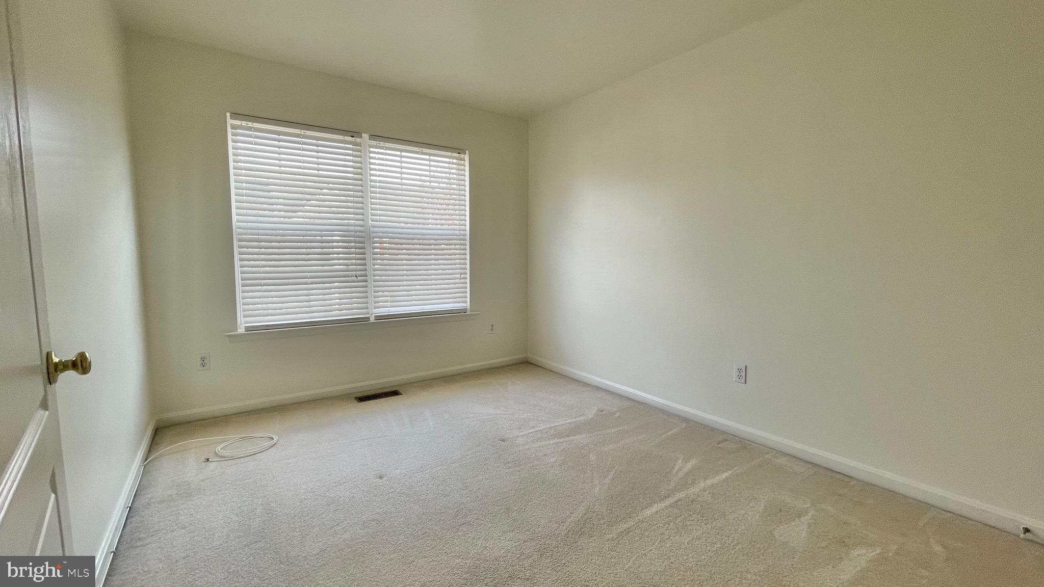 PATRIOT SQUARE - Residential Lease