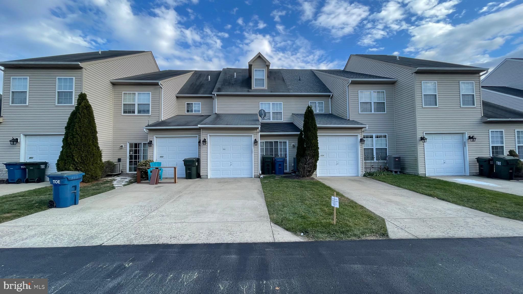 PATRIOT SQUARE - Residential Lease