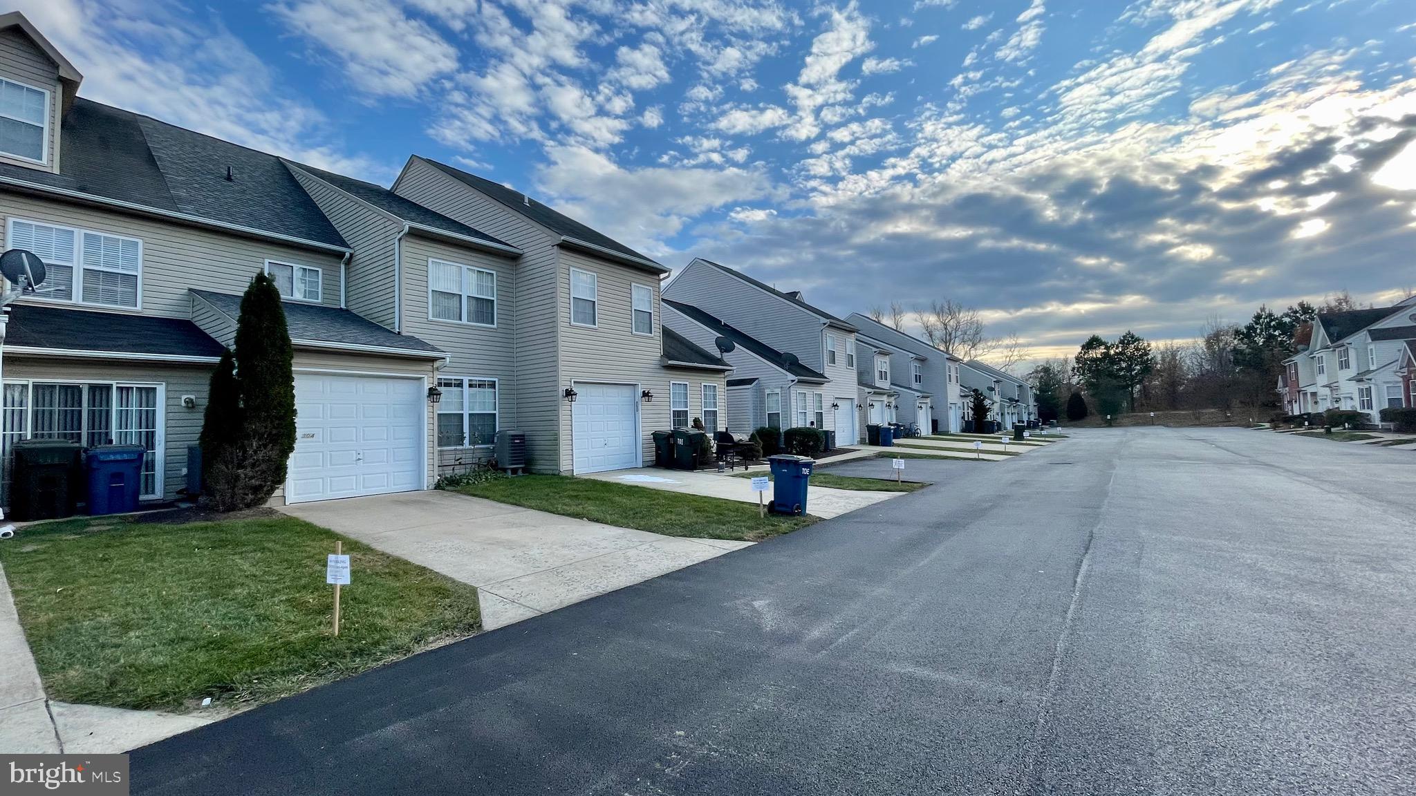 PATRIOT SQUARE - Residential Lease