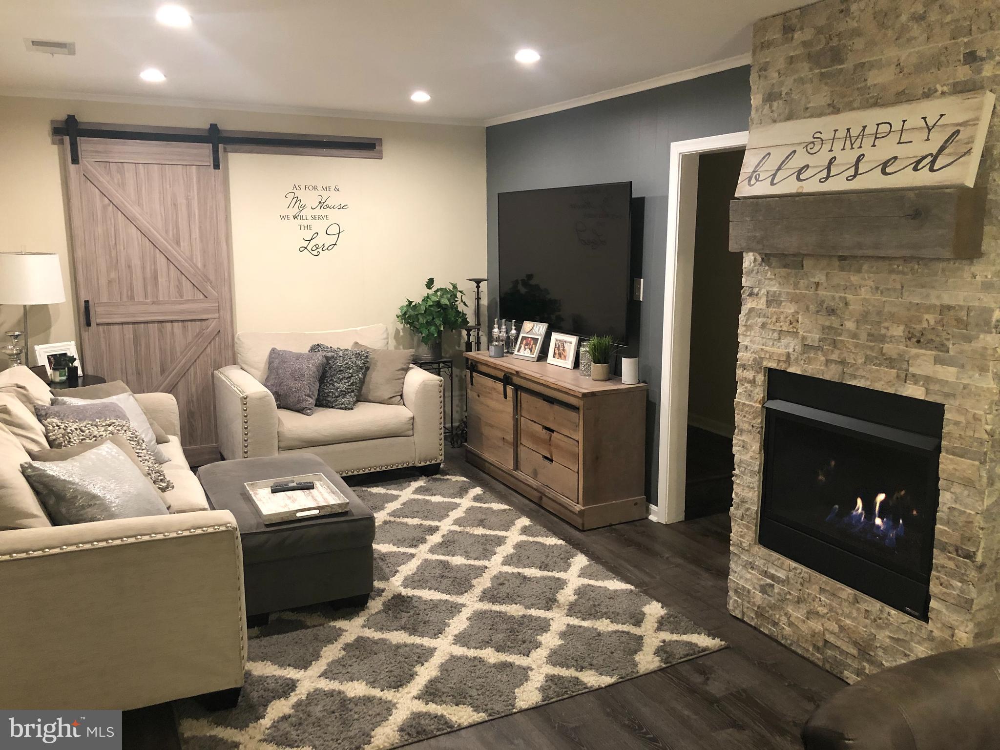 CHERRY HILL - Residential