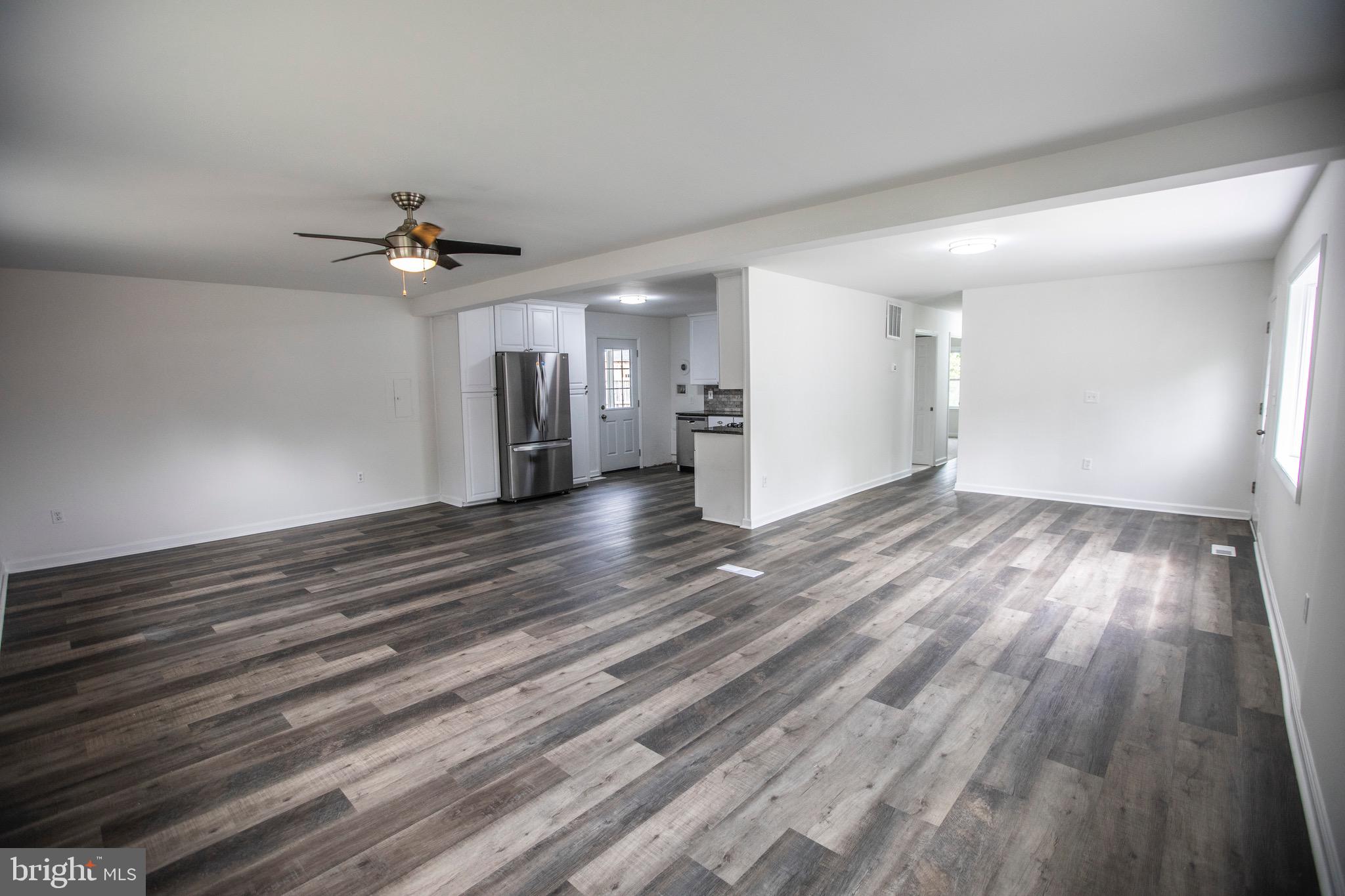 SUBURBIA - Residential