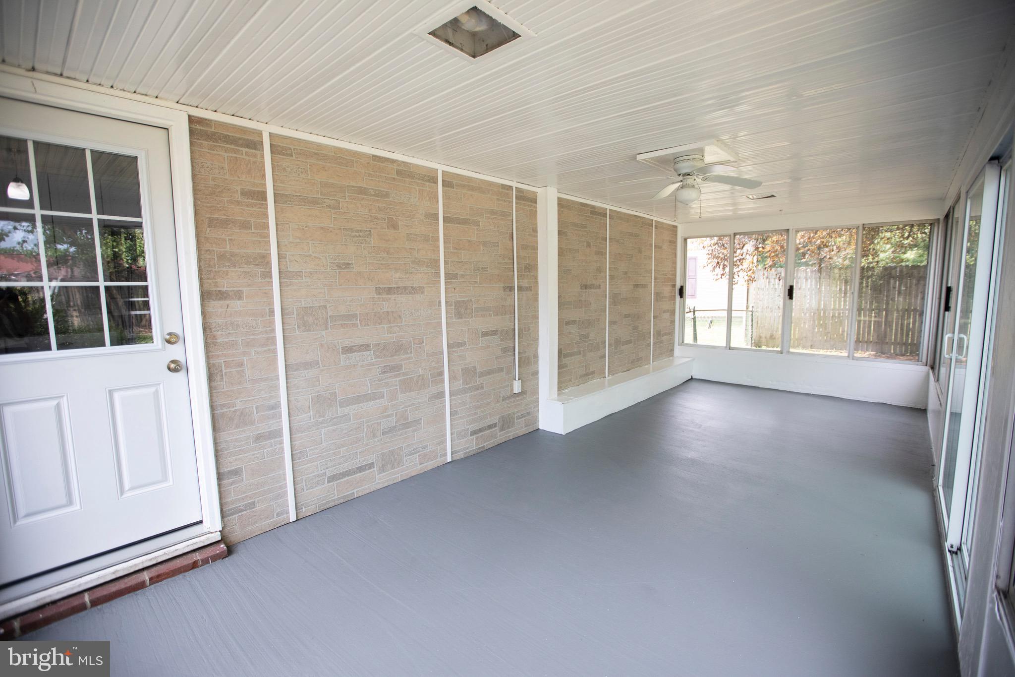 SUBURBIA - Residential