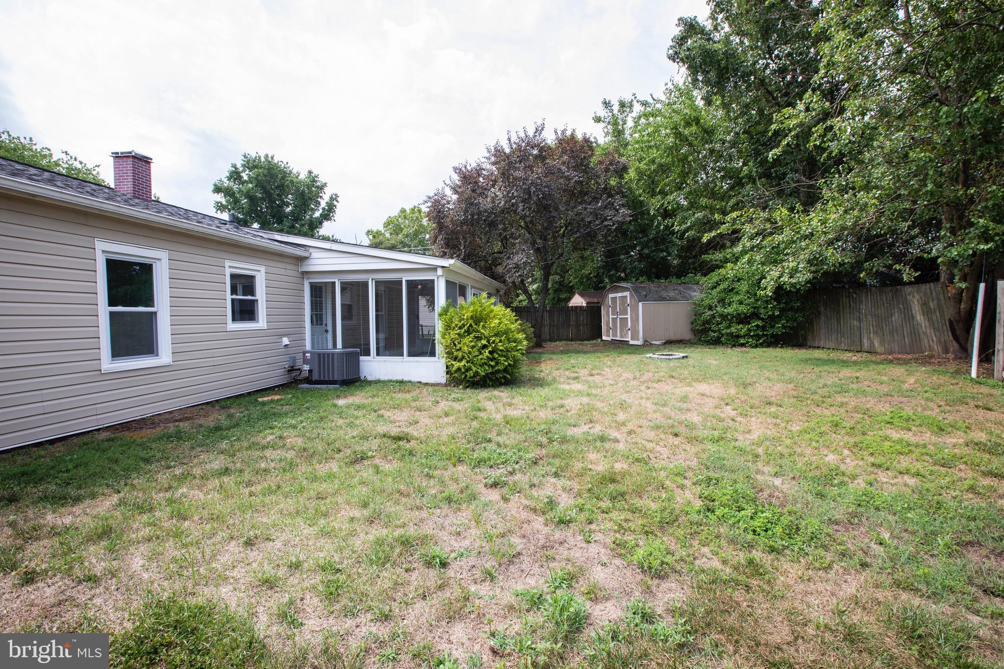 SUBURBIA - Residential