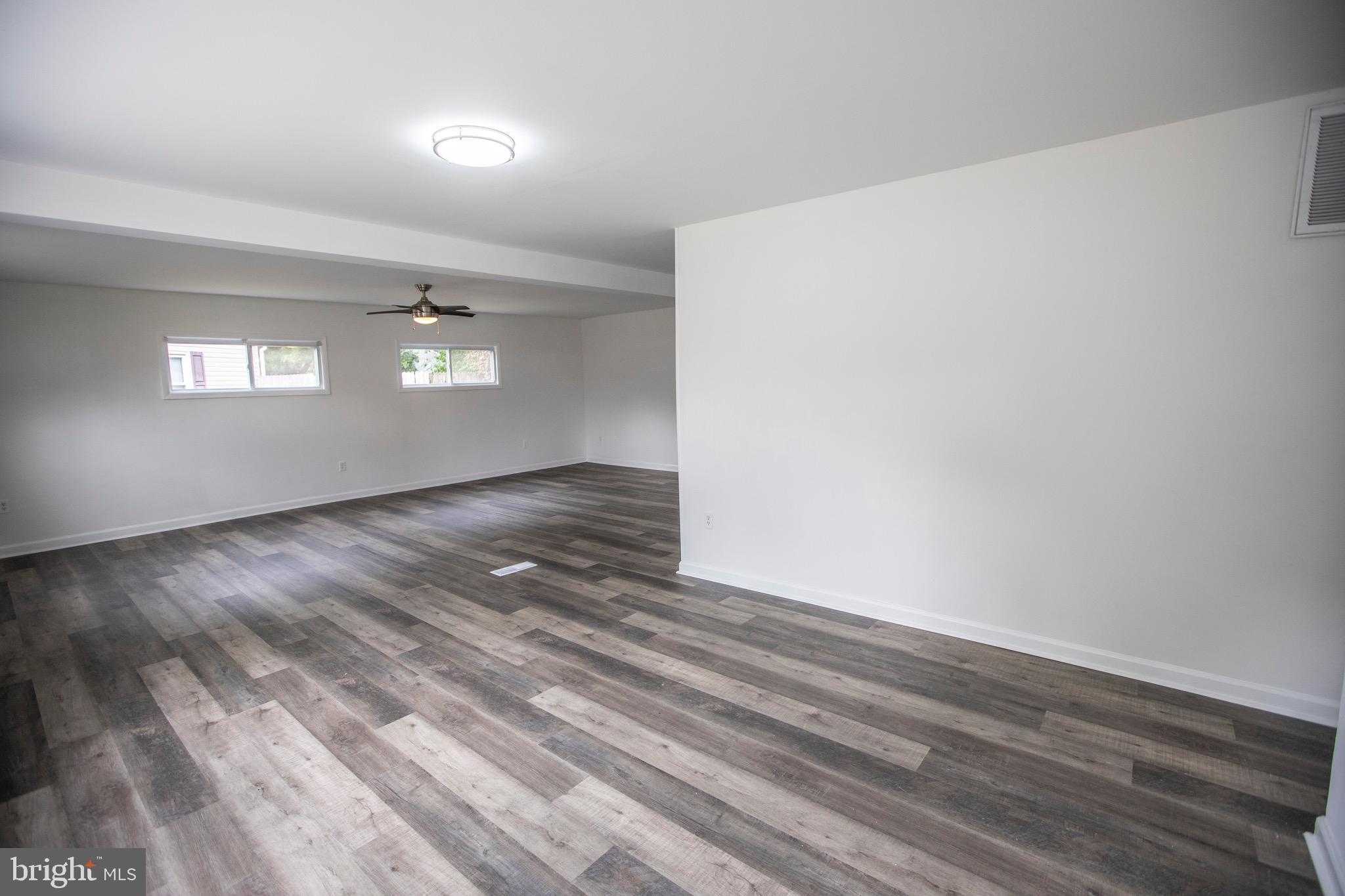 SUBURBIA - Residential