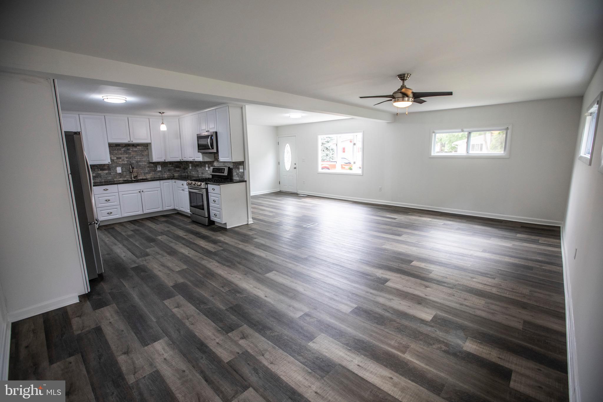 SUBURBIA - Residential