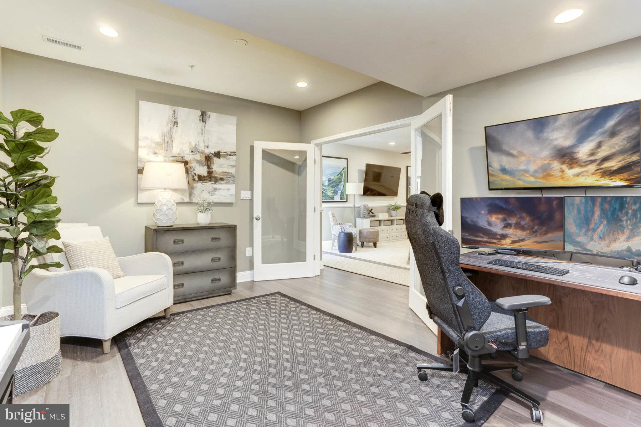 CASTLEBERRY - Residential