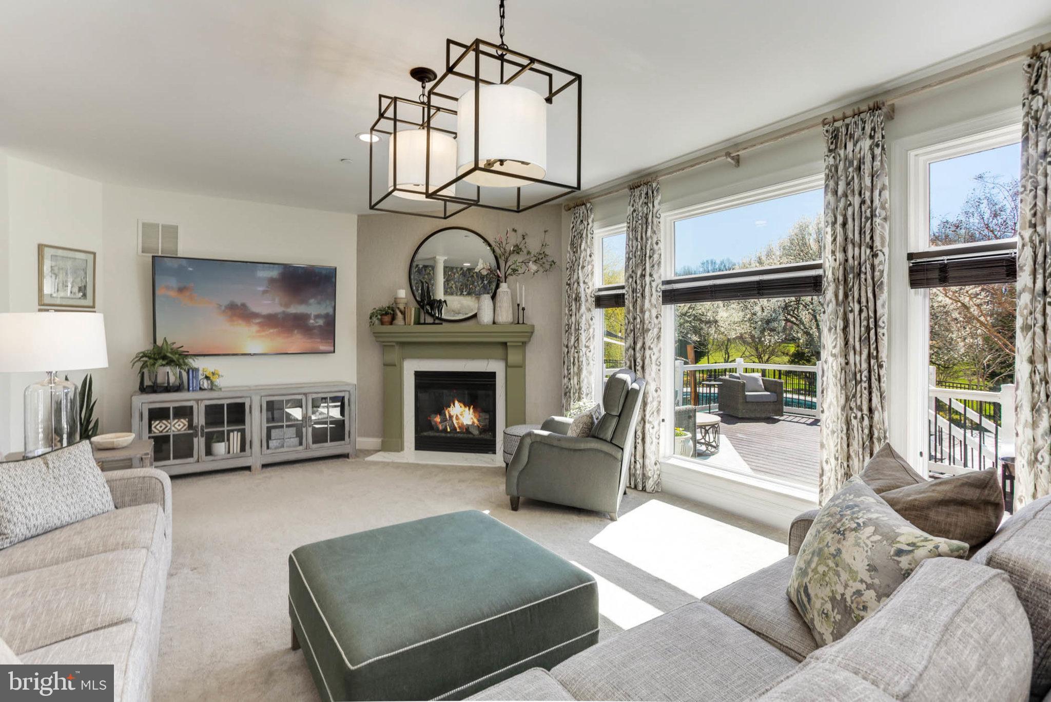 CASTLEBERRY - Residential