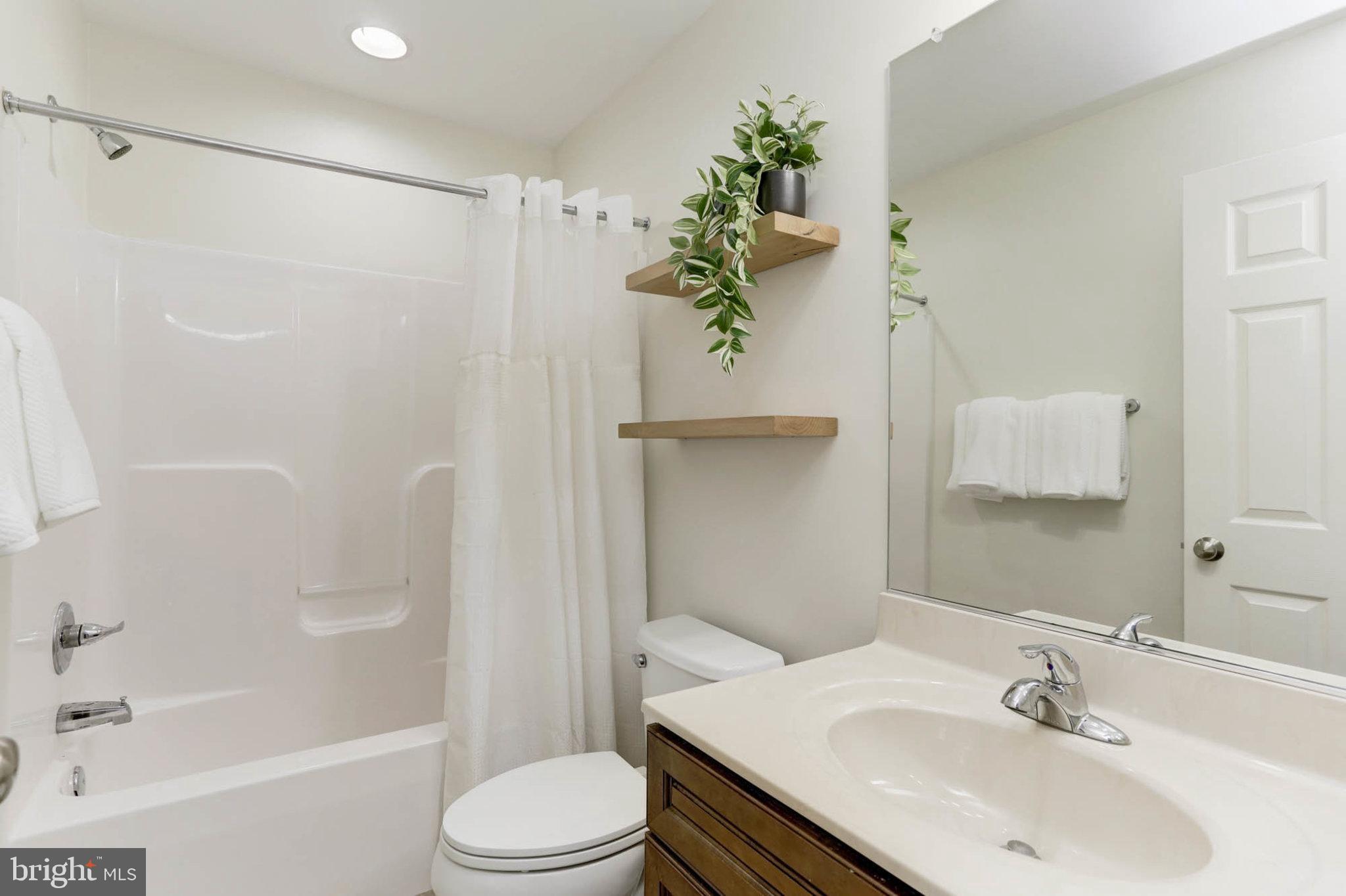 CASTLEBERRY - Residential