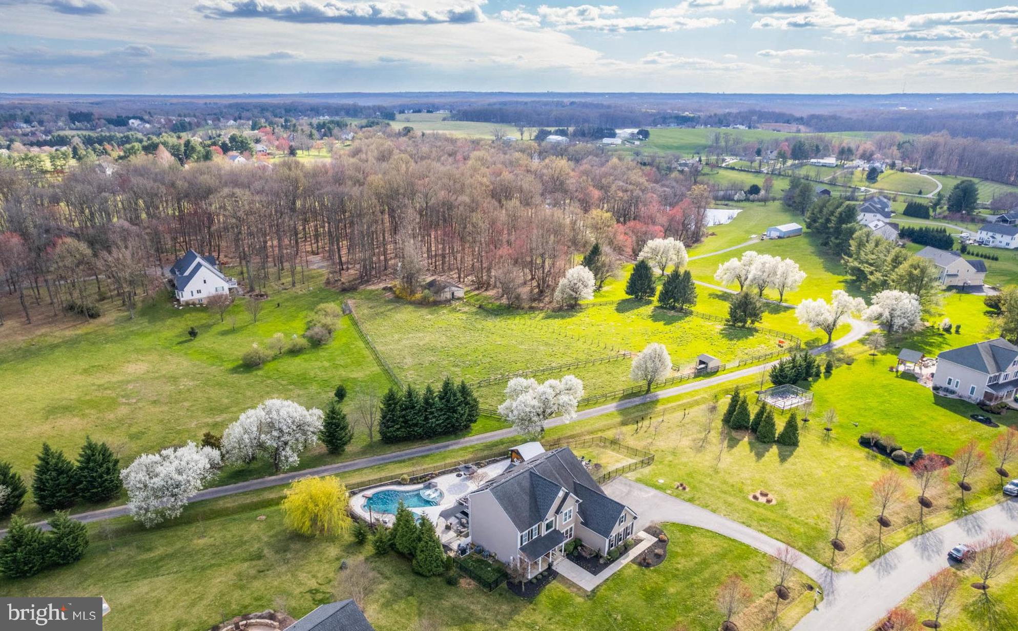 CASTLEBERRY - Residential