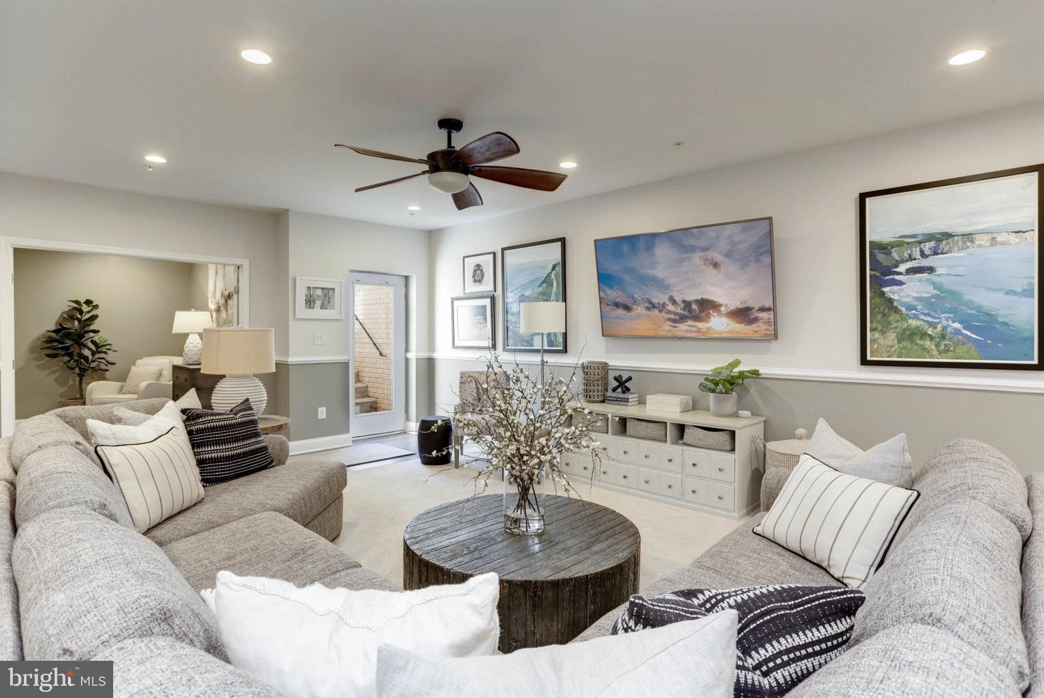 CASTLEBERRY - Residential