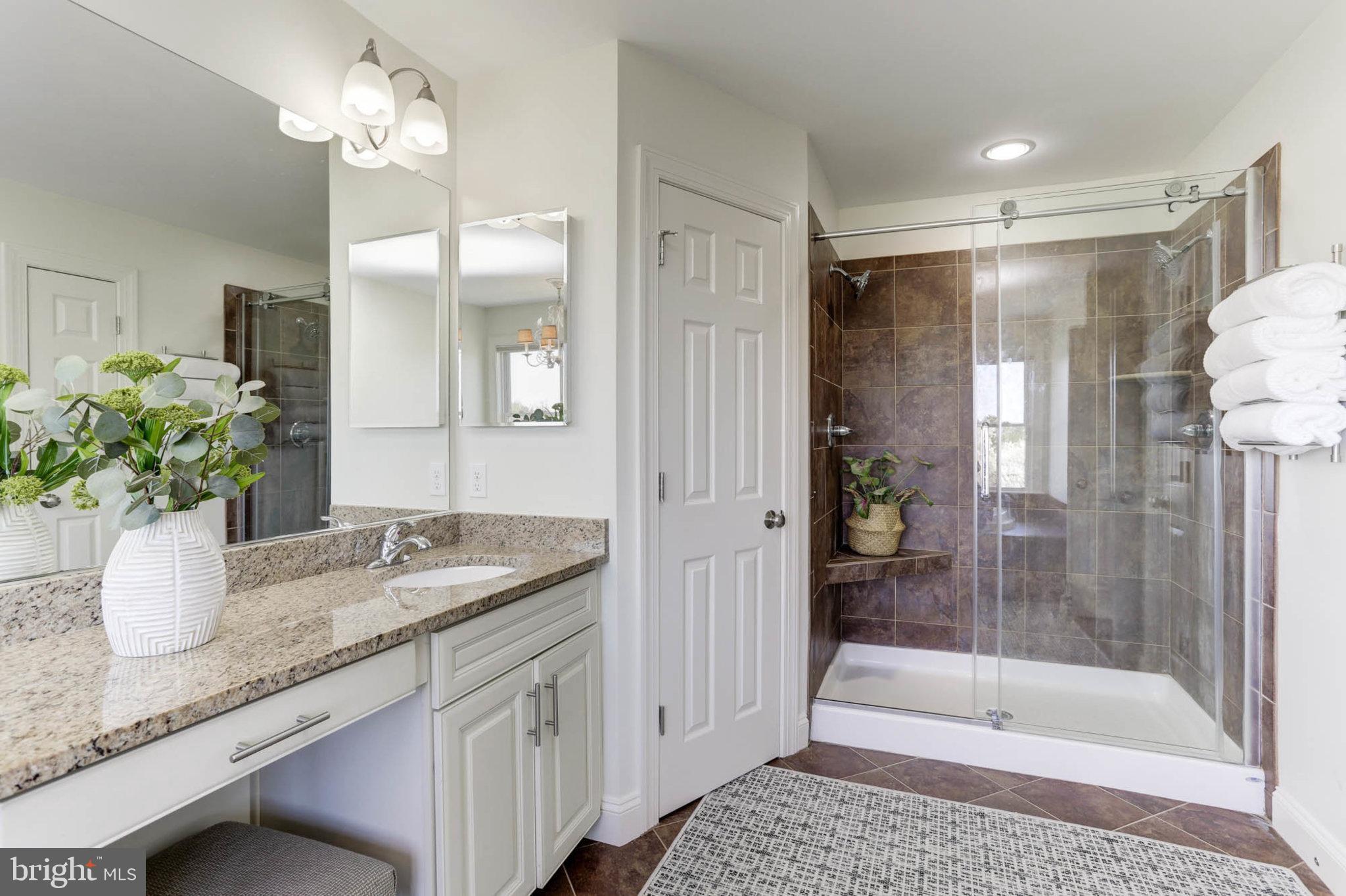 CASTLEBERRY - Residential