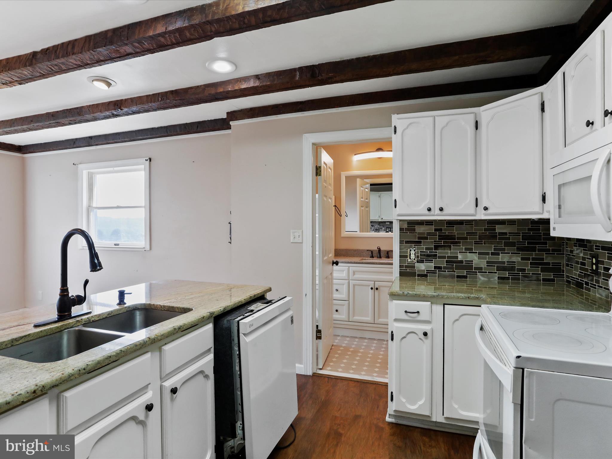 WEST END - Residential