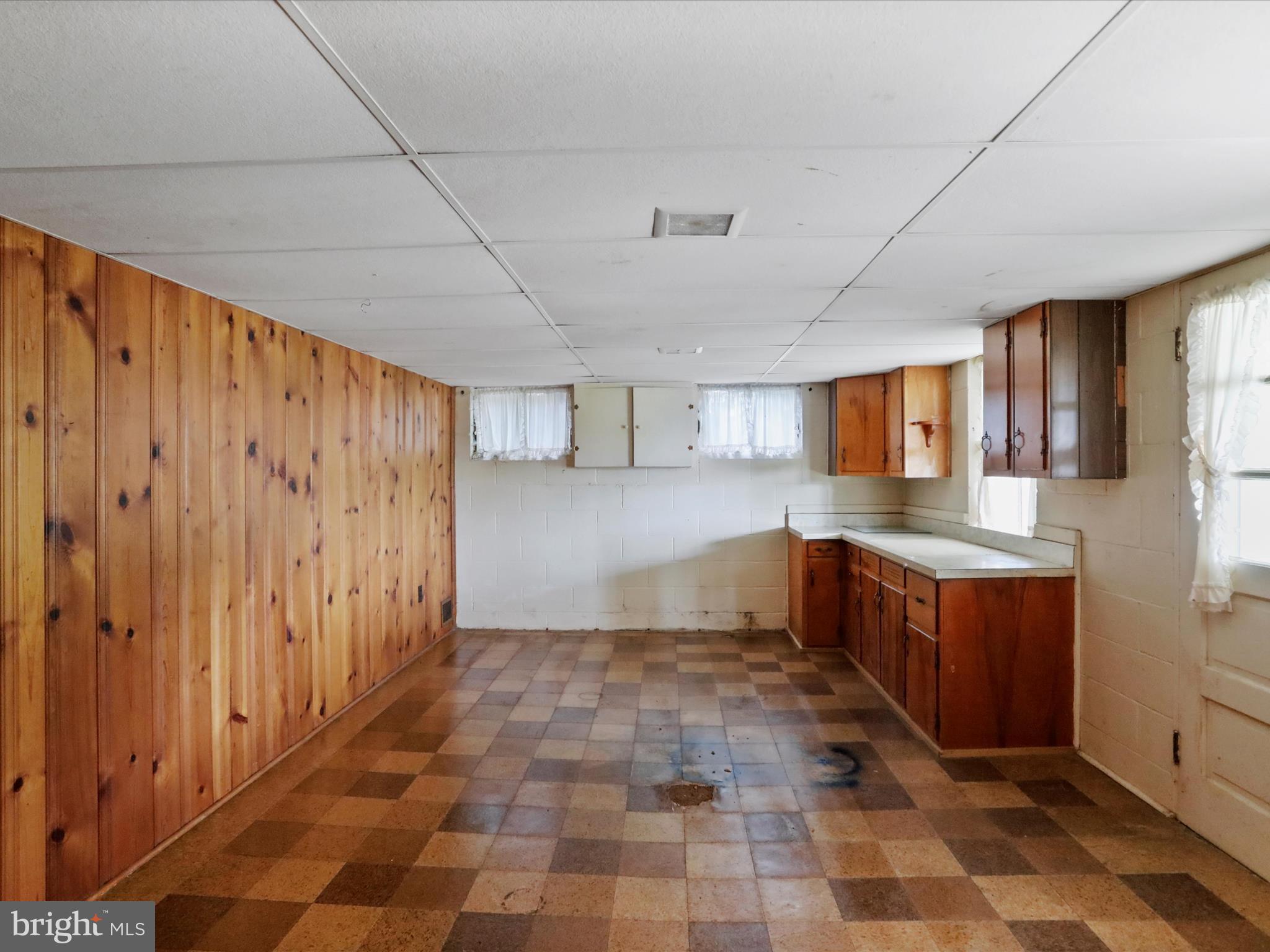 WEST END - Residential