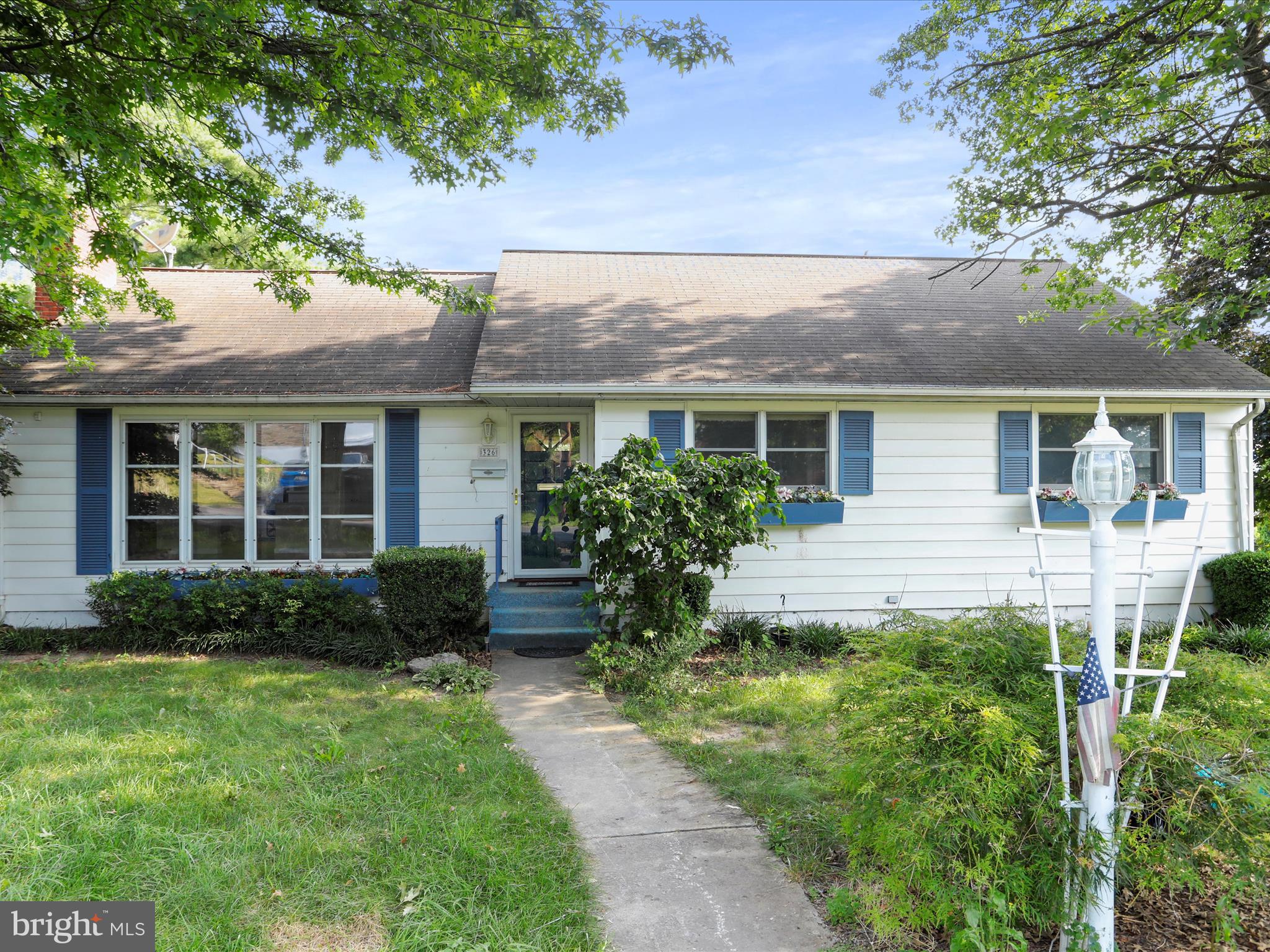 WEST END - Residential