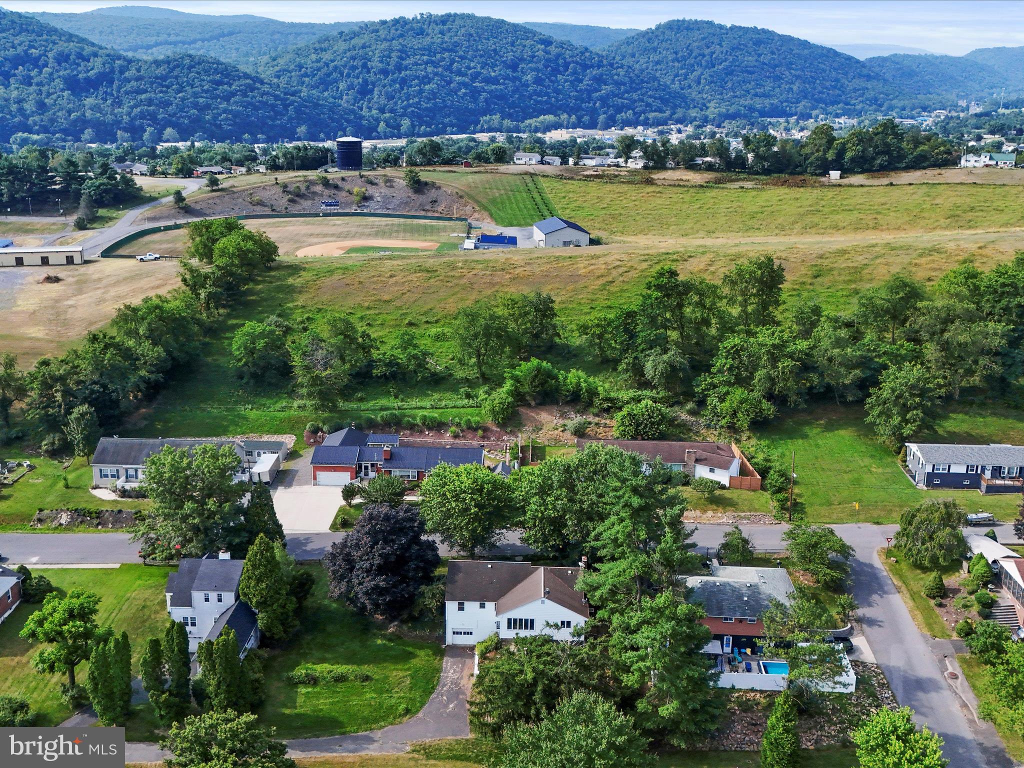 WEST END - Residential