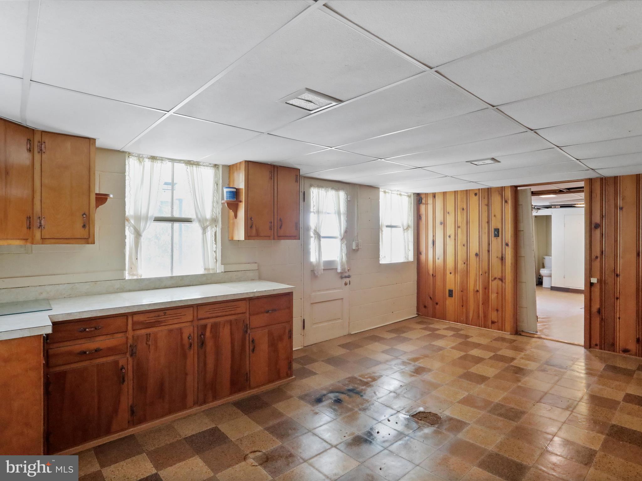 WEST END - Residential