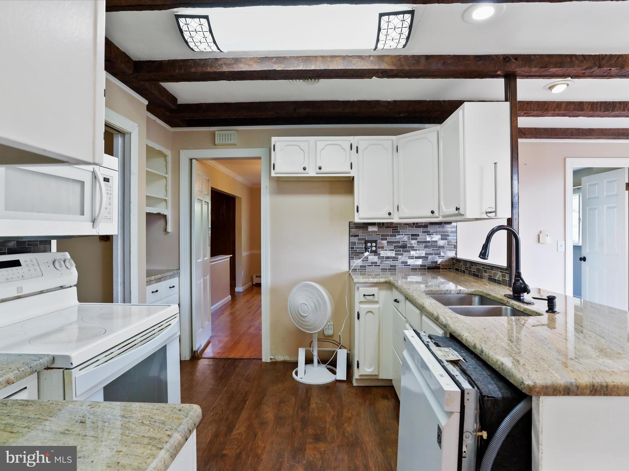 WEST END - Residential