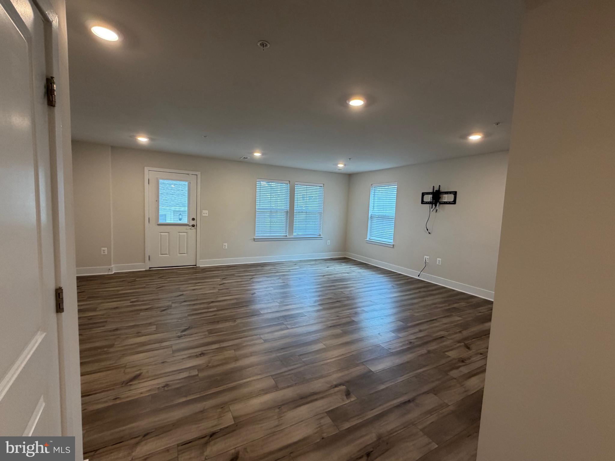 STONEHAVEN - Residential