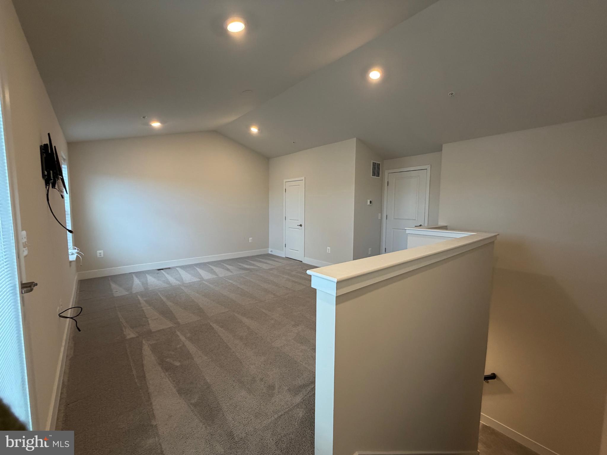 STONEHAVEN - Residential