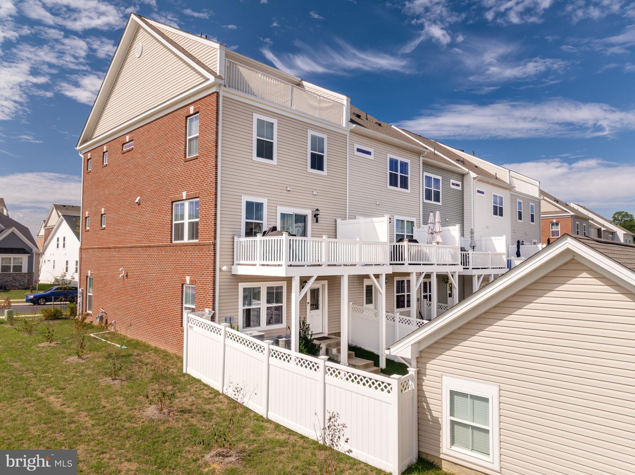 STONEHAVEN - Residential