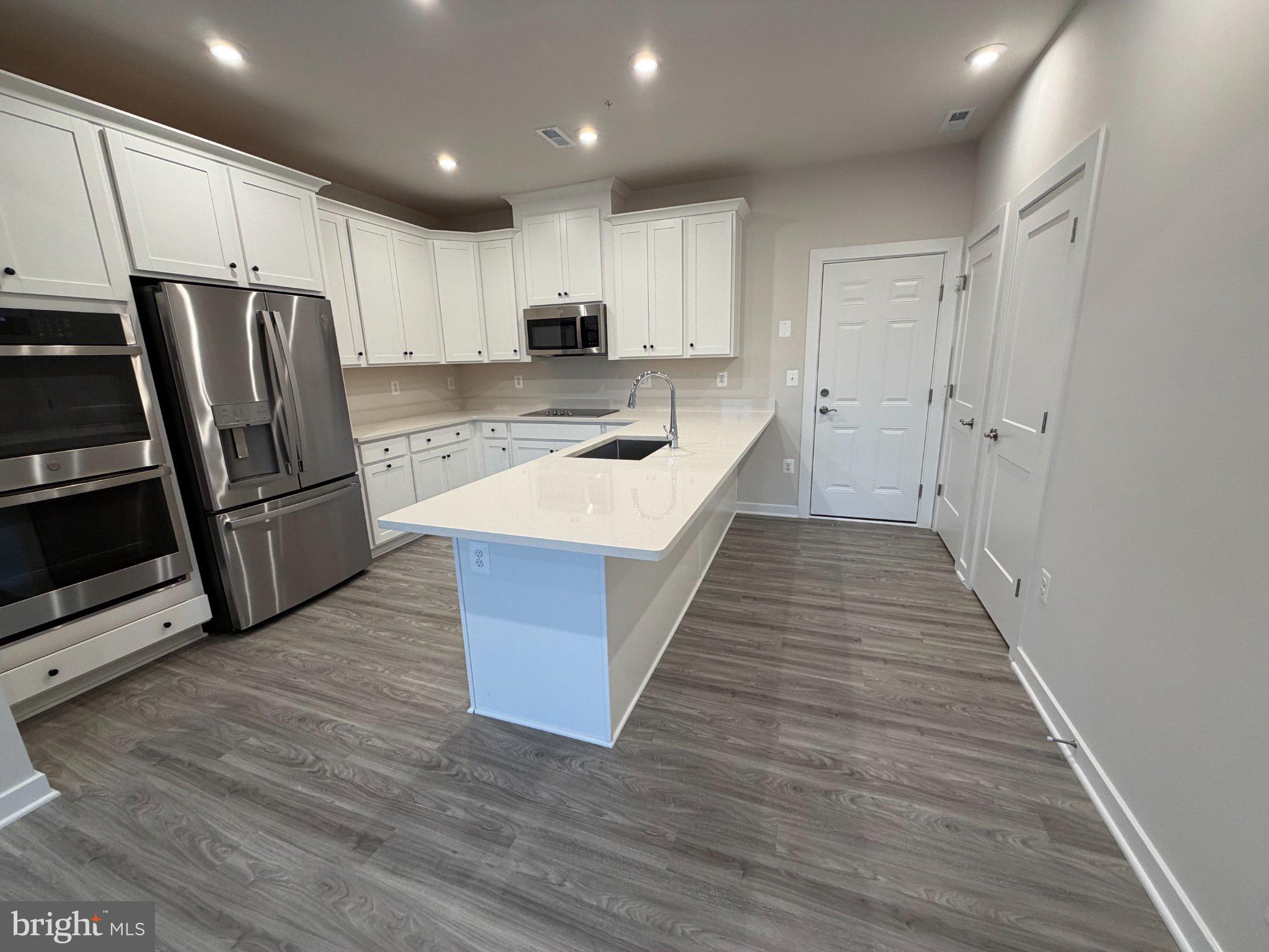 14045 ONYX STREET