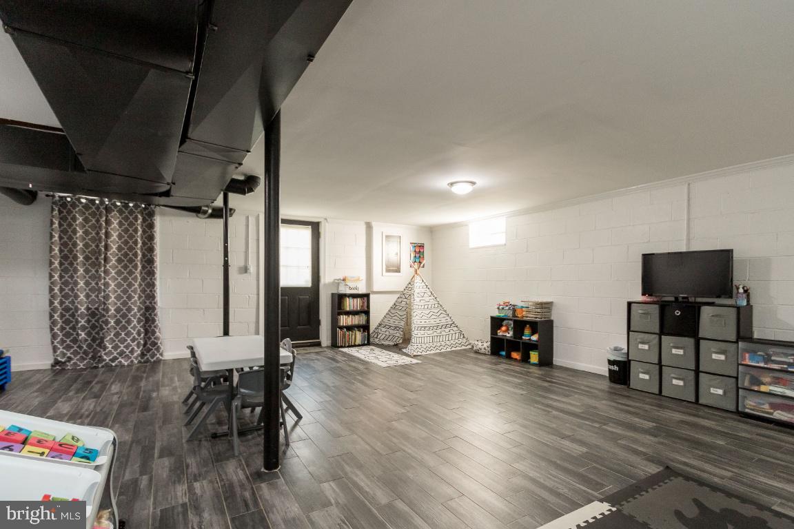 REVA PARK - Residential