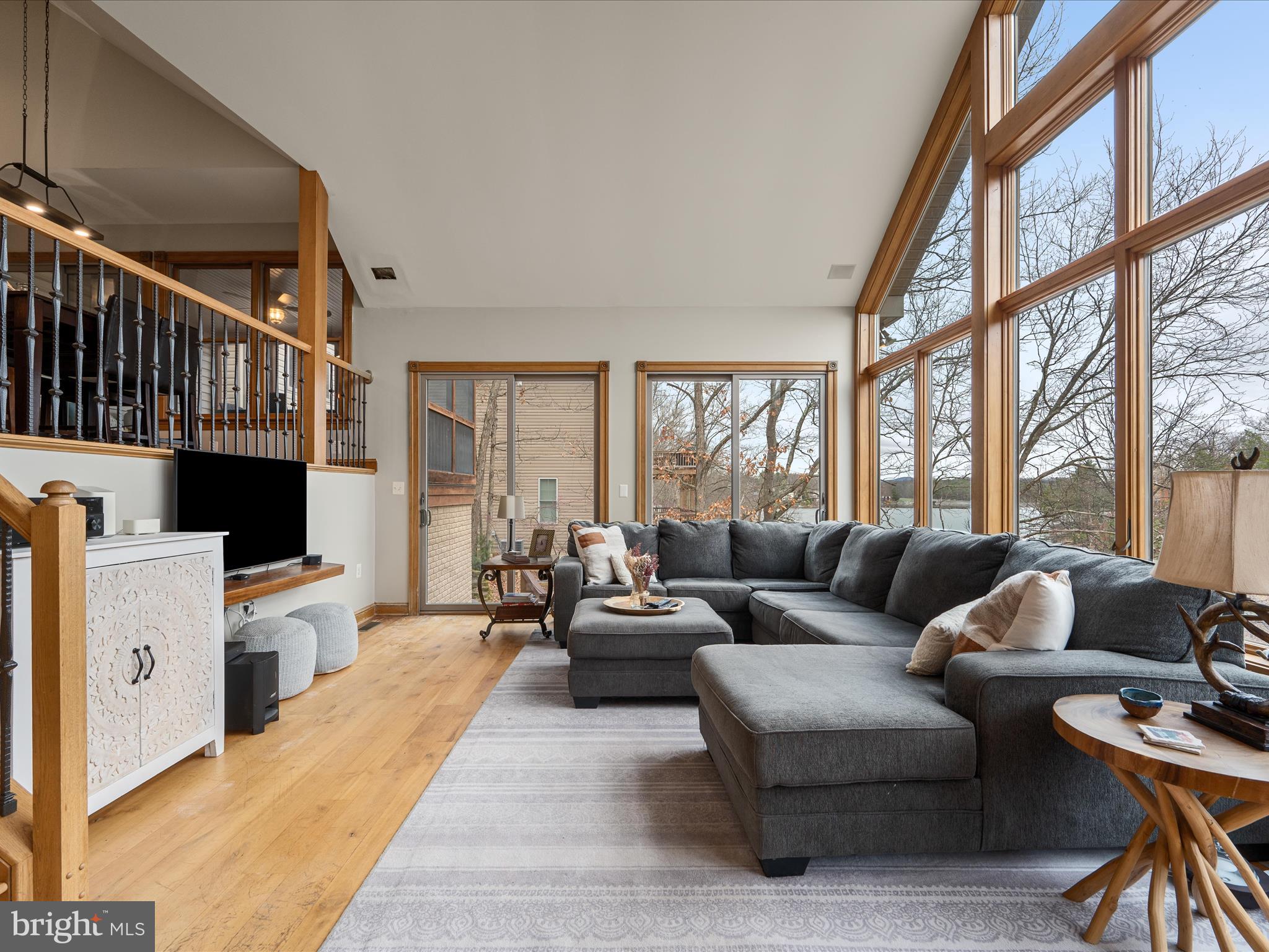 LAKE HOLIDAY ESTATES - Residential