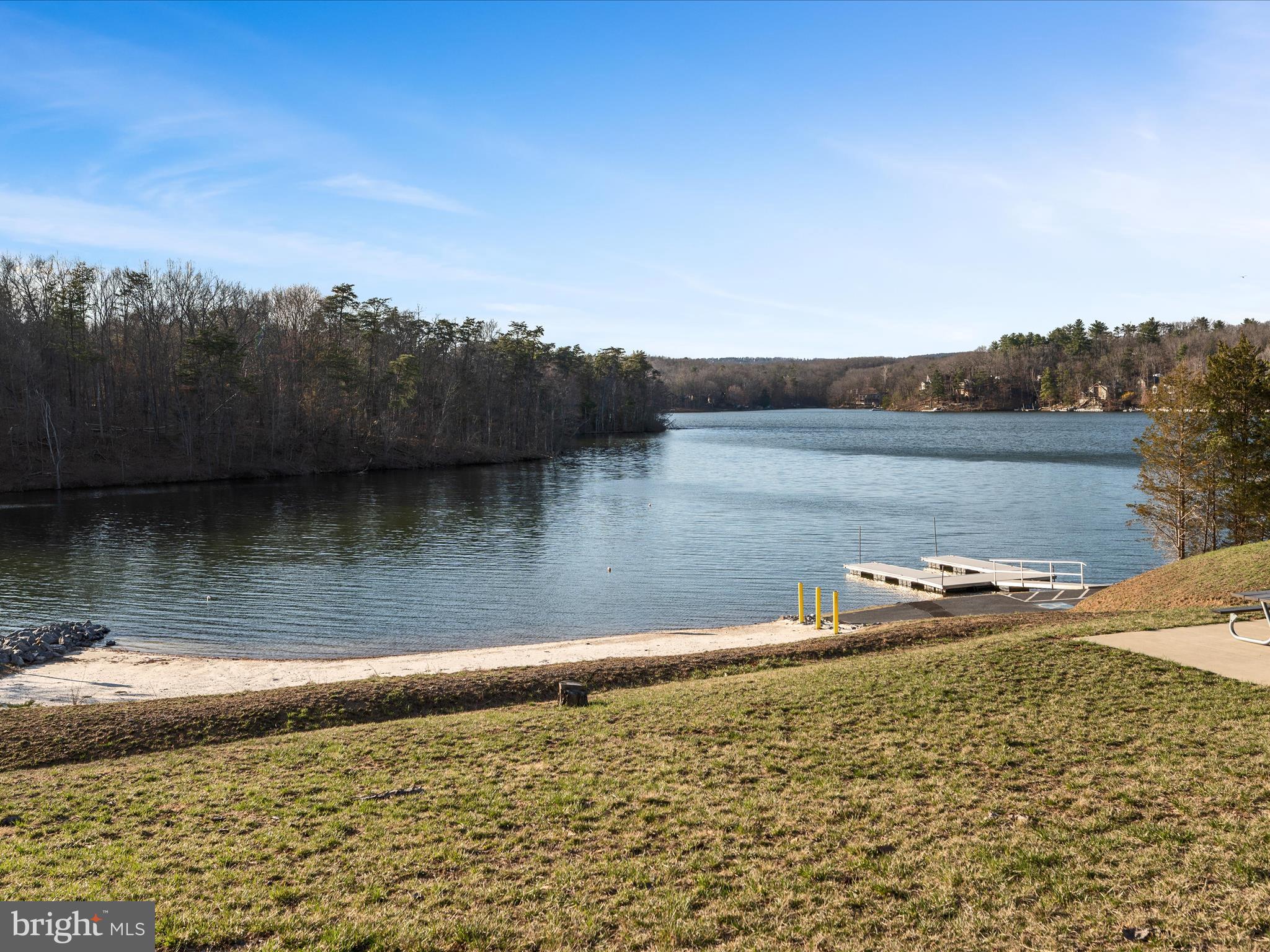 LAKE HOLIDAY ESTATES - Residential