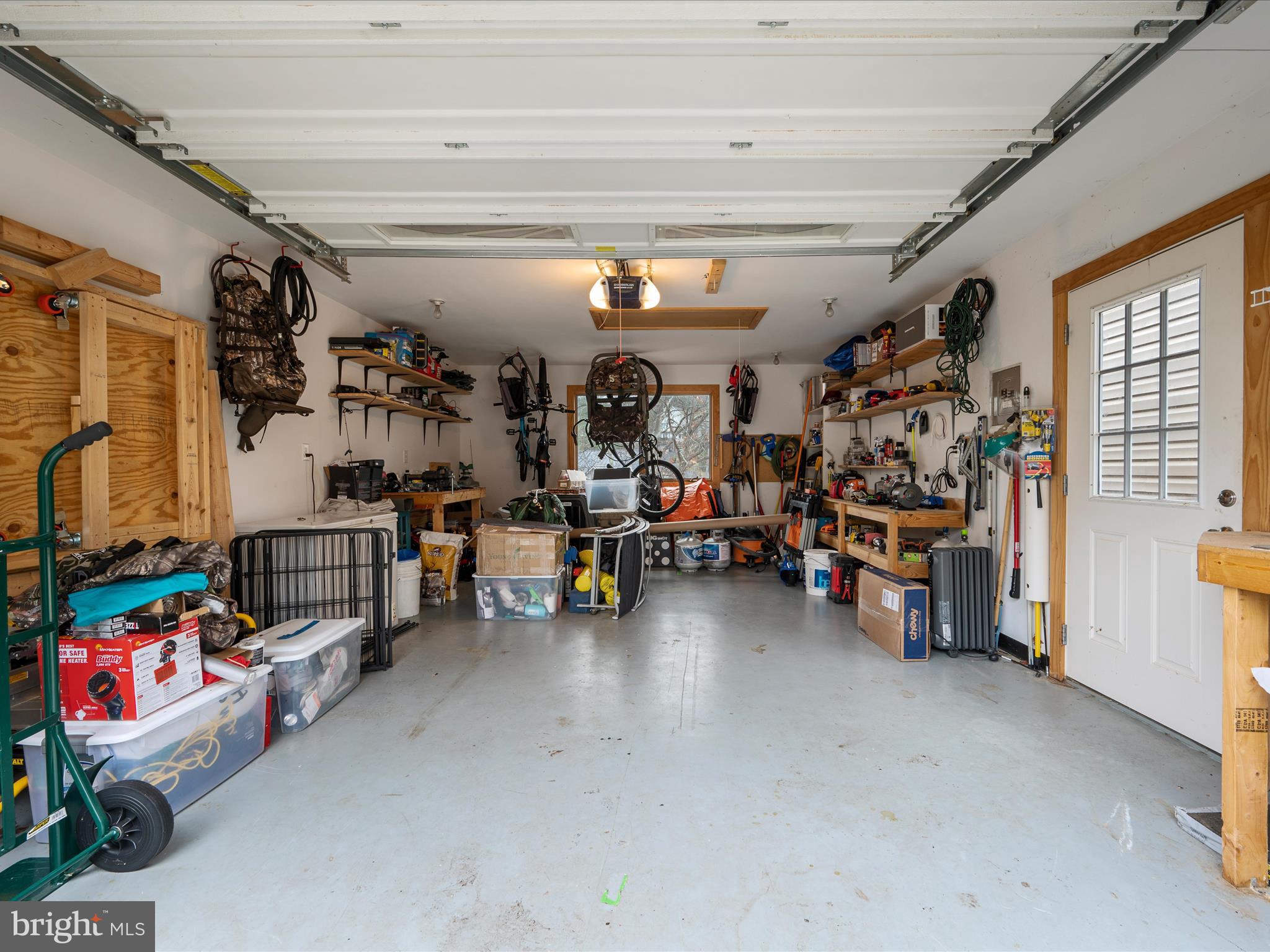 LAKE HOLIDAY ESTATES - Residential