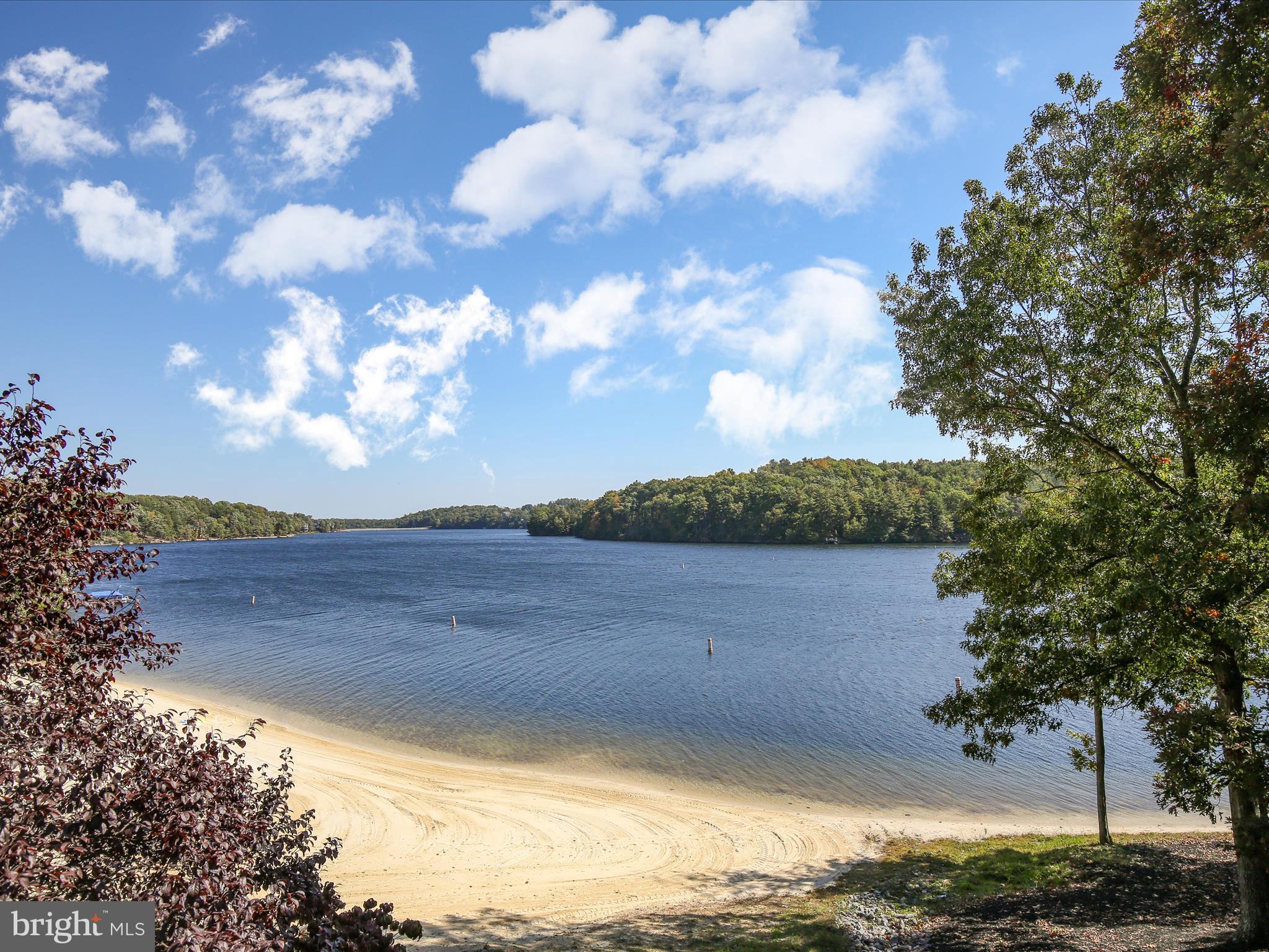 LAKE HOLIDAY ESTATES - Residential